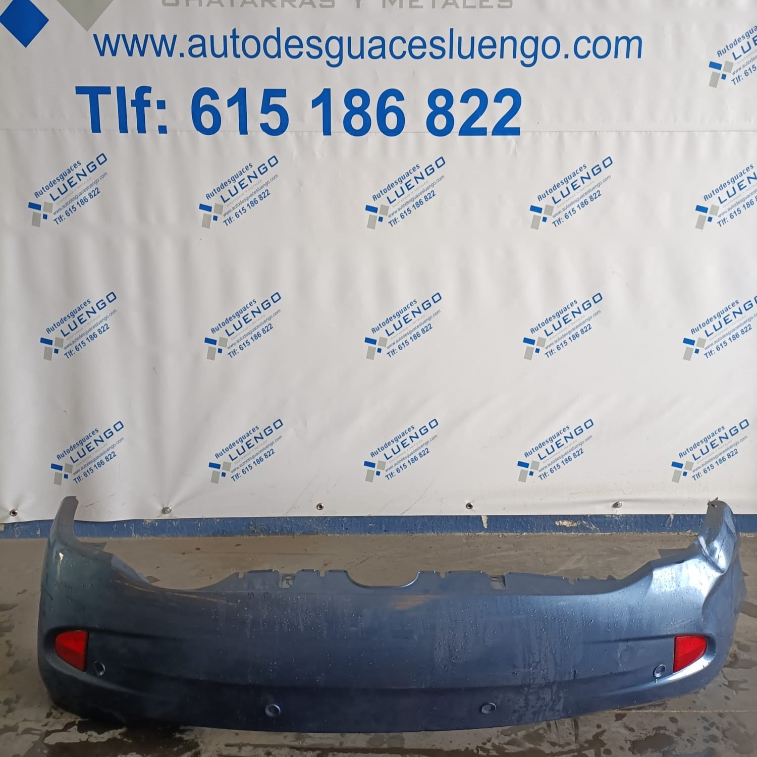 Paragolpes trasero Honda Civic 2004