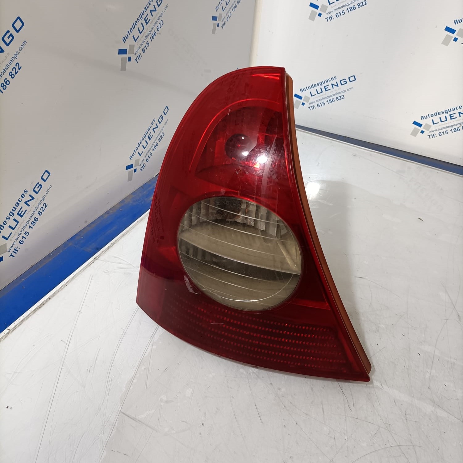 Piloto trasero izquierdo Renault Clio