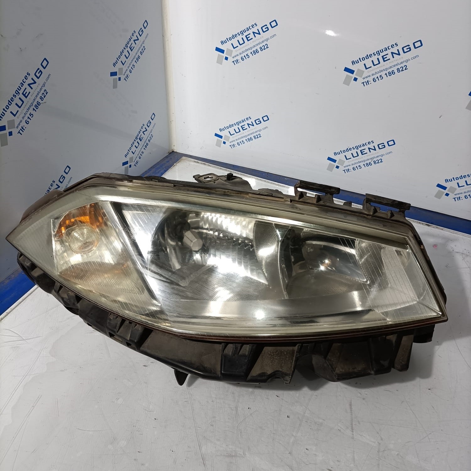 Faro delantero izquierdo Renault Megane II 2005