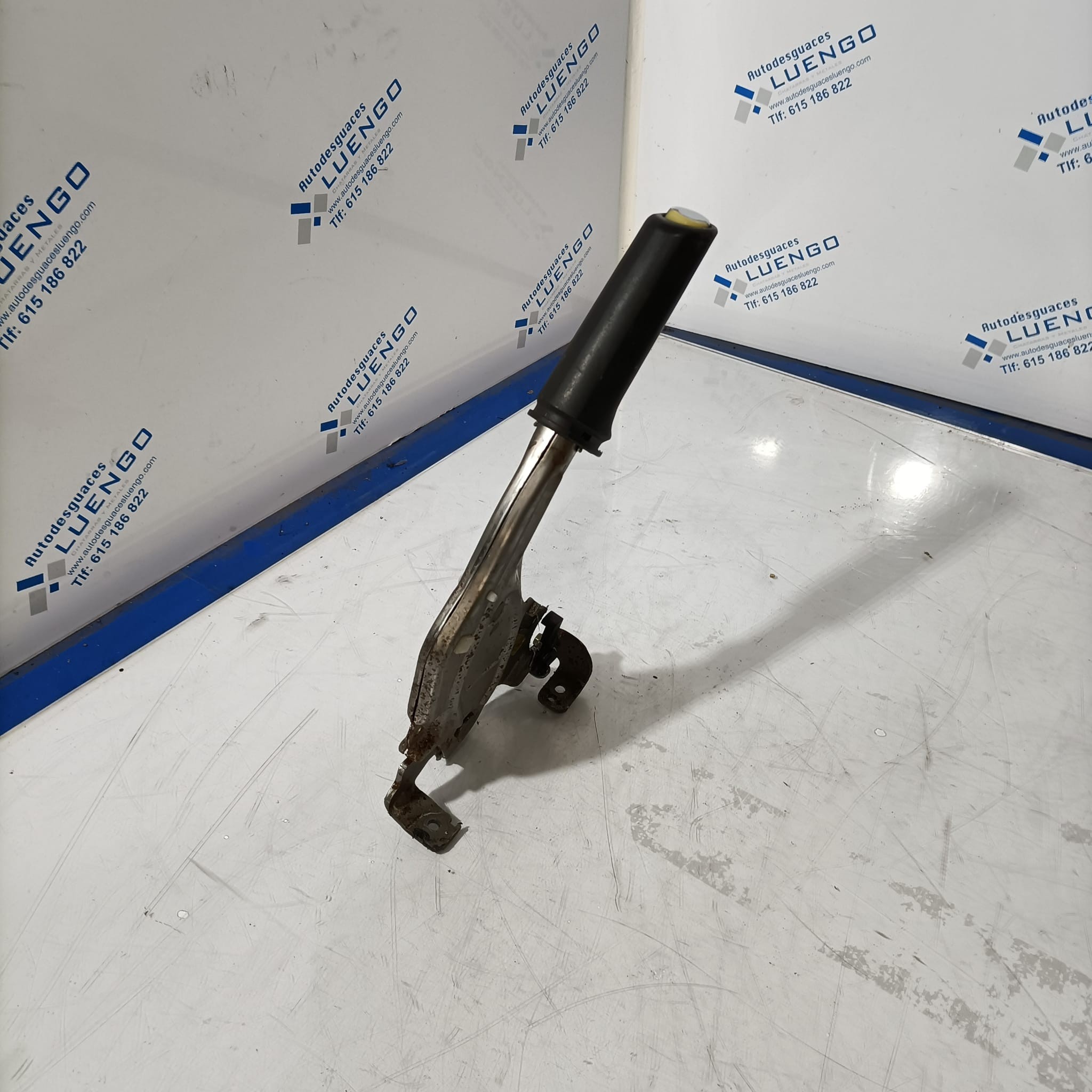 Palanca de freno de mano Opel Astra H 2005
