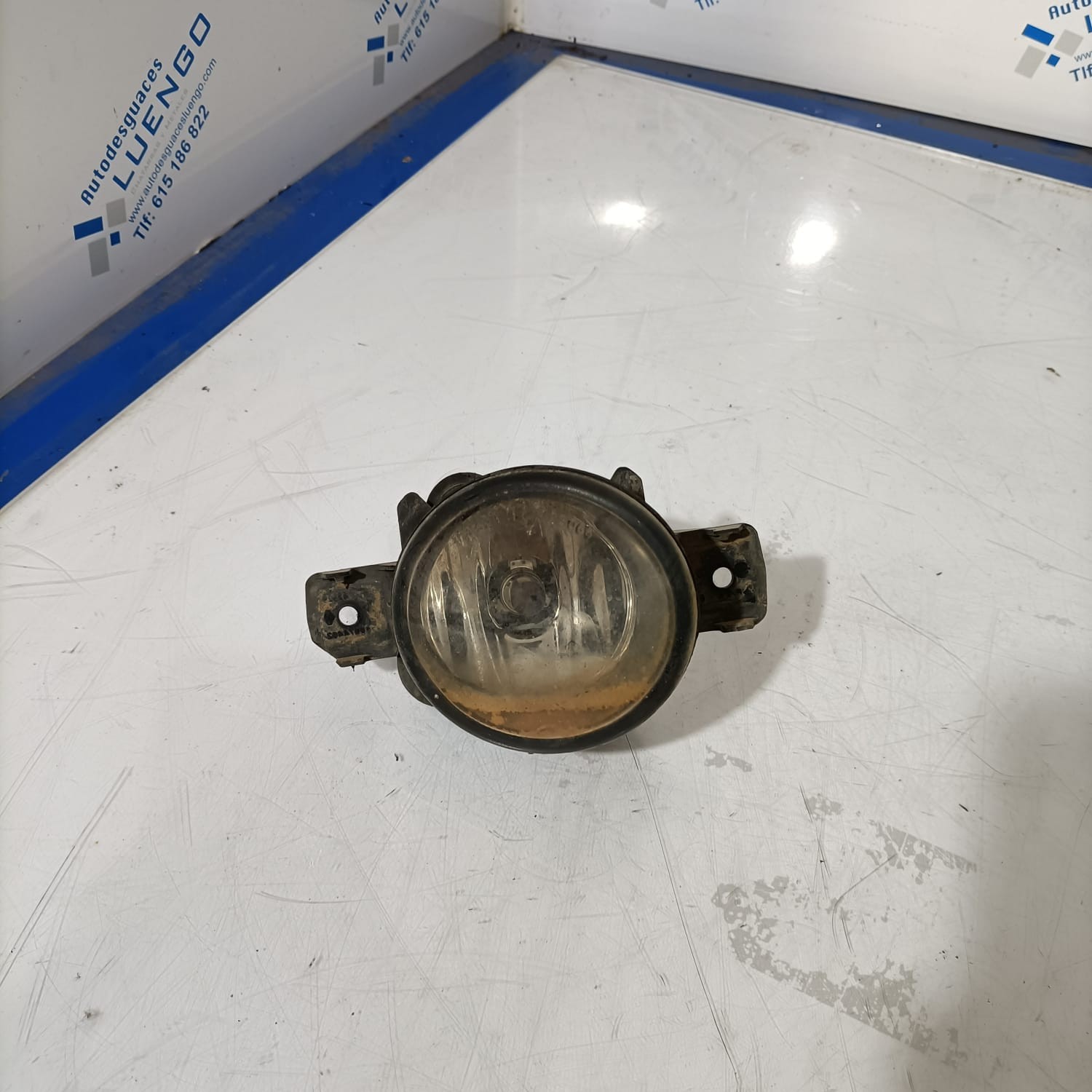 Faro antiniebla delantero derecho Renault Clio II 1.2 2001