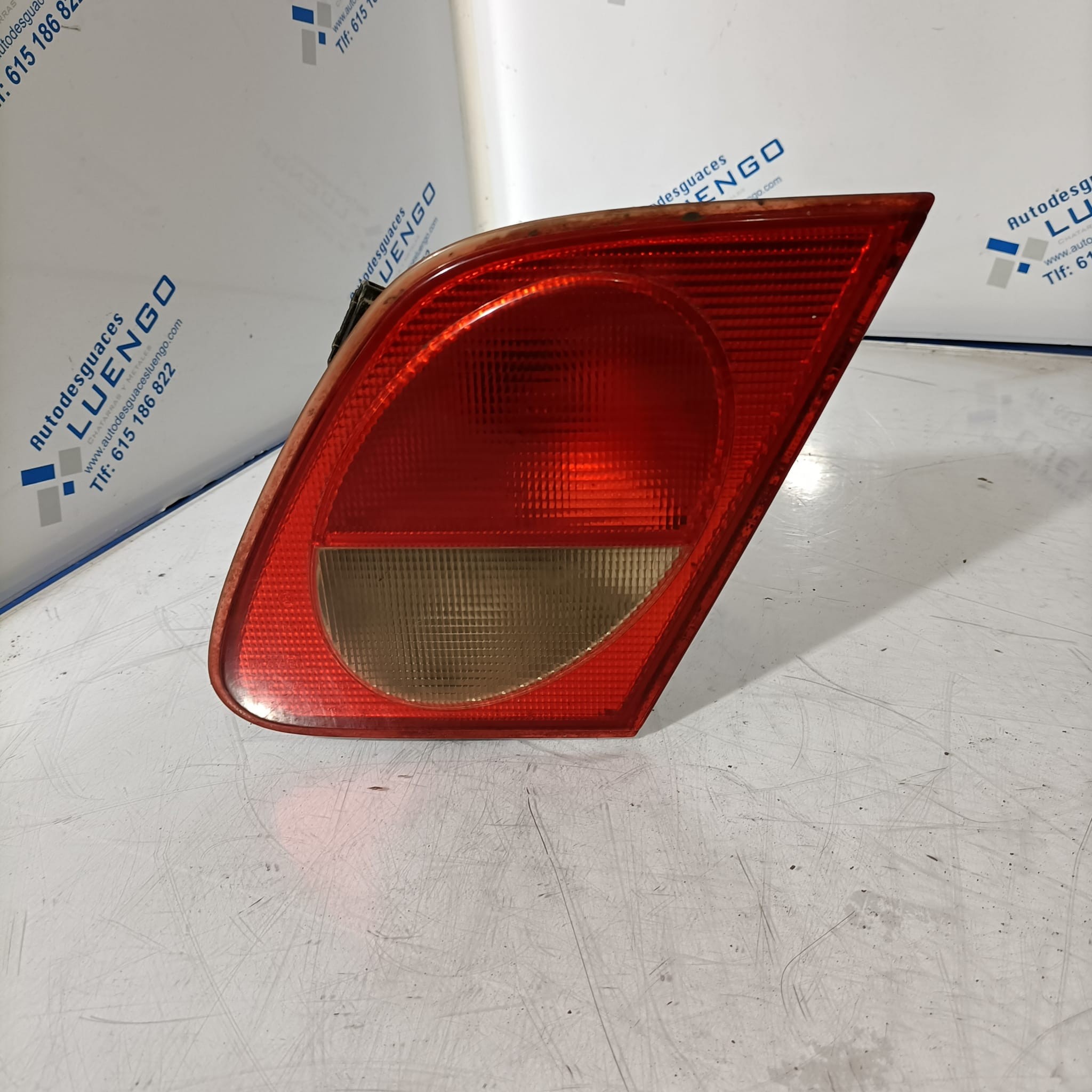 Piloto trasero izquierdo 2 Mercedes E 1995-2001