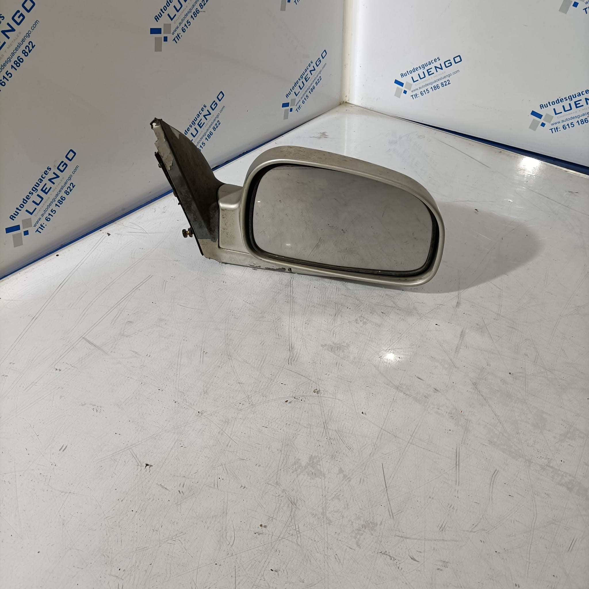 Retrovisor derecho Hyundai Santa Fe 2006