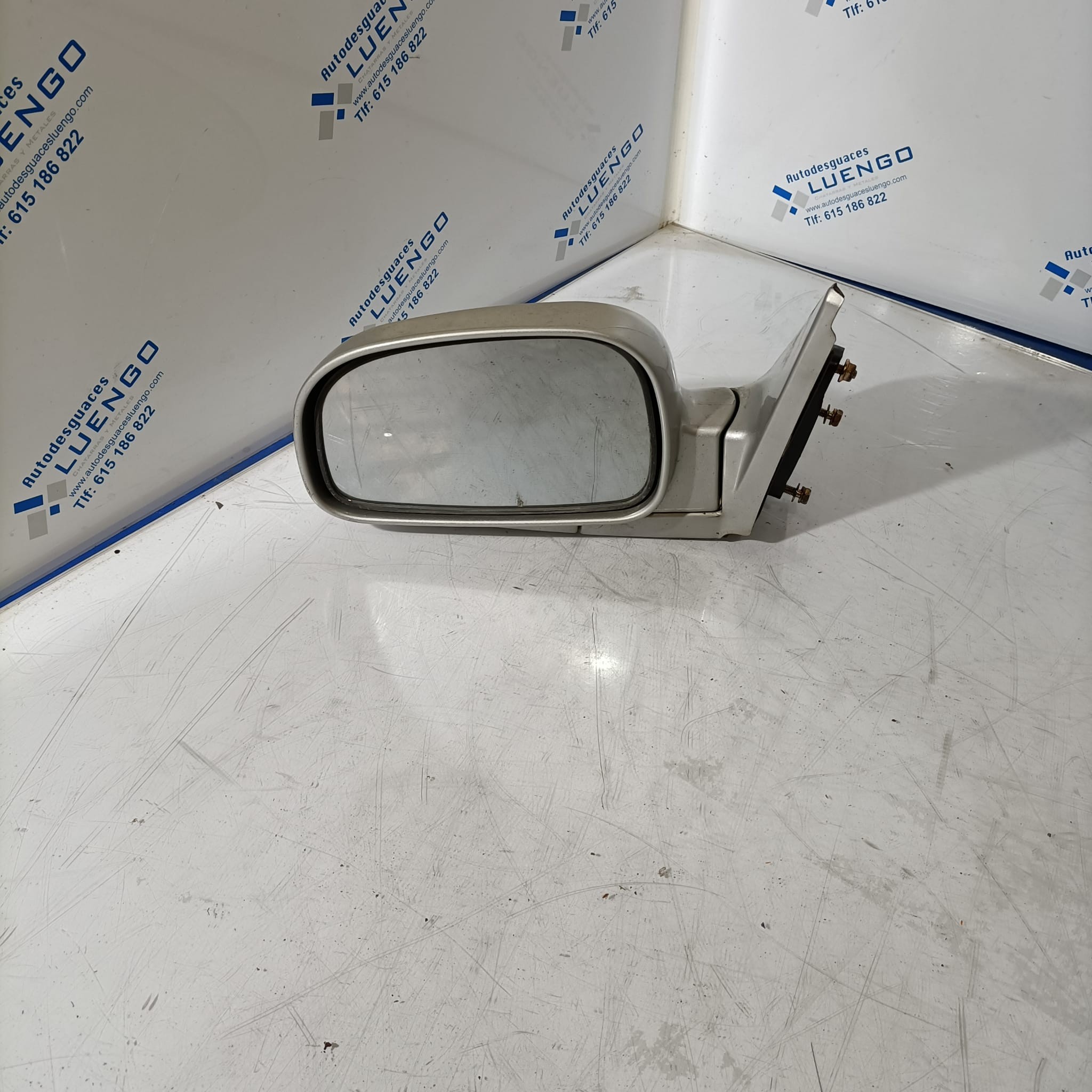 Retrovisor izquierdo Hyundai Santa Fe 2006