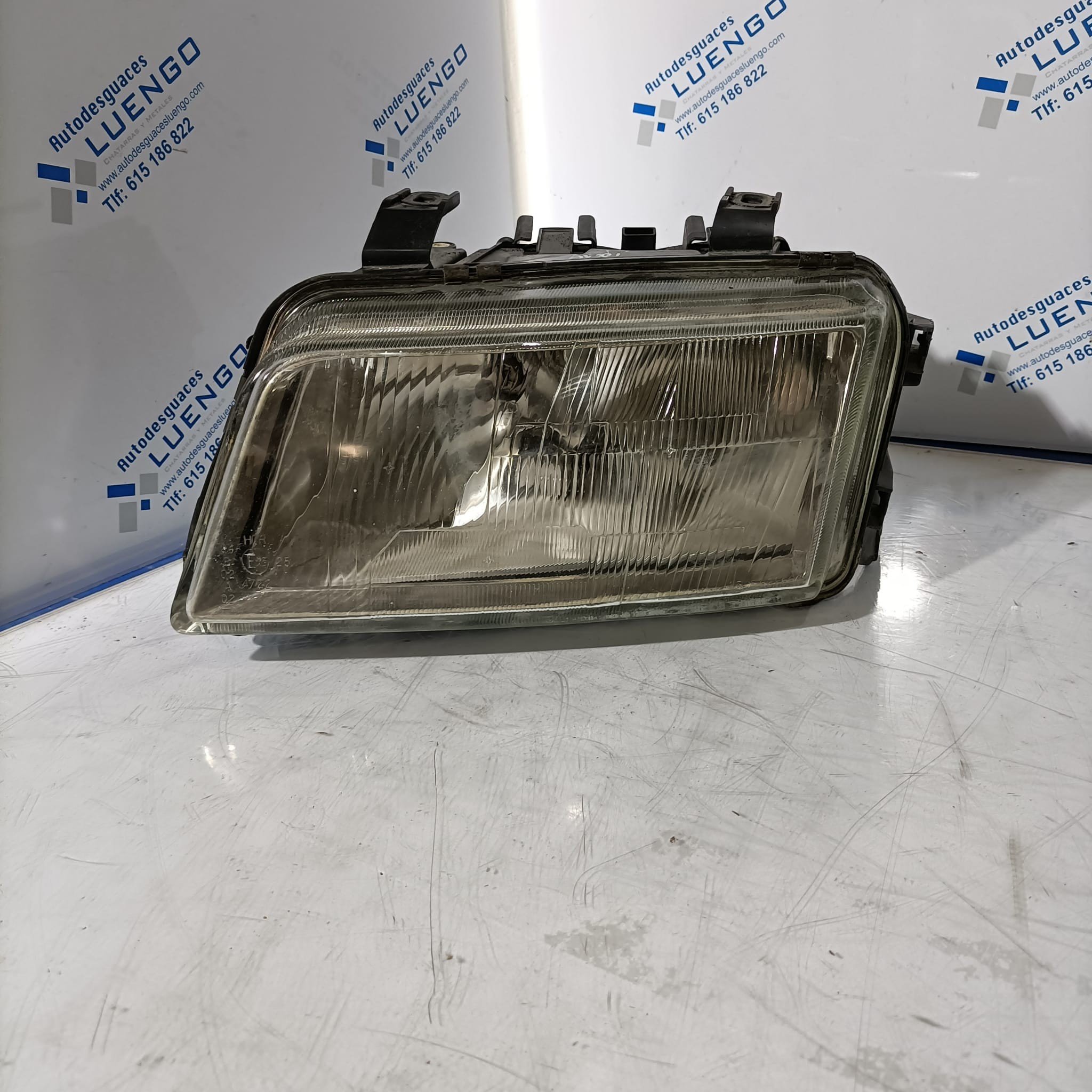 Faro delantero izquierdo Audi A4 1996