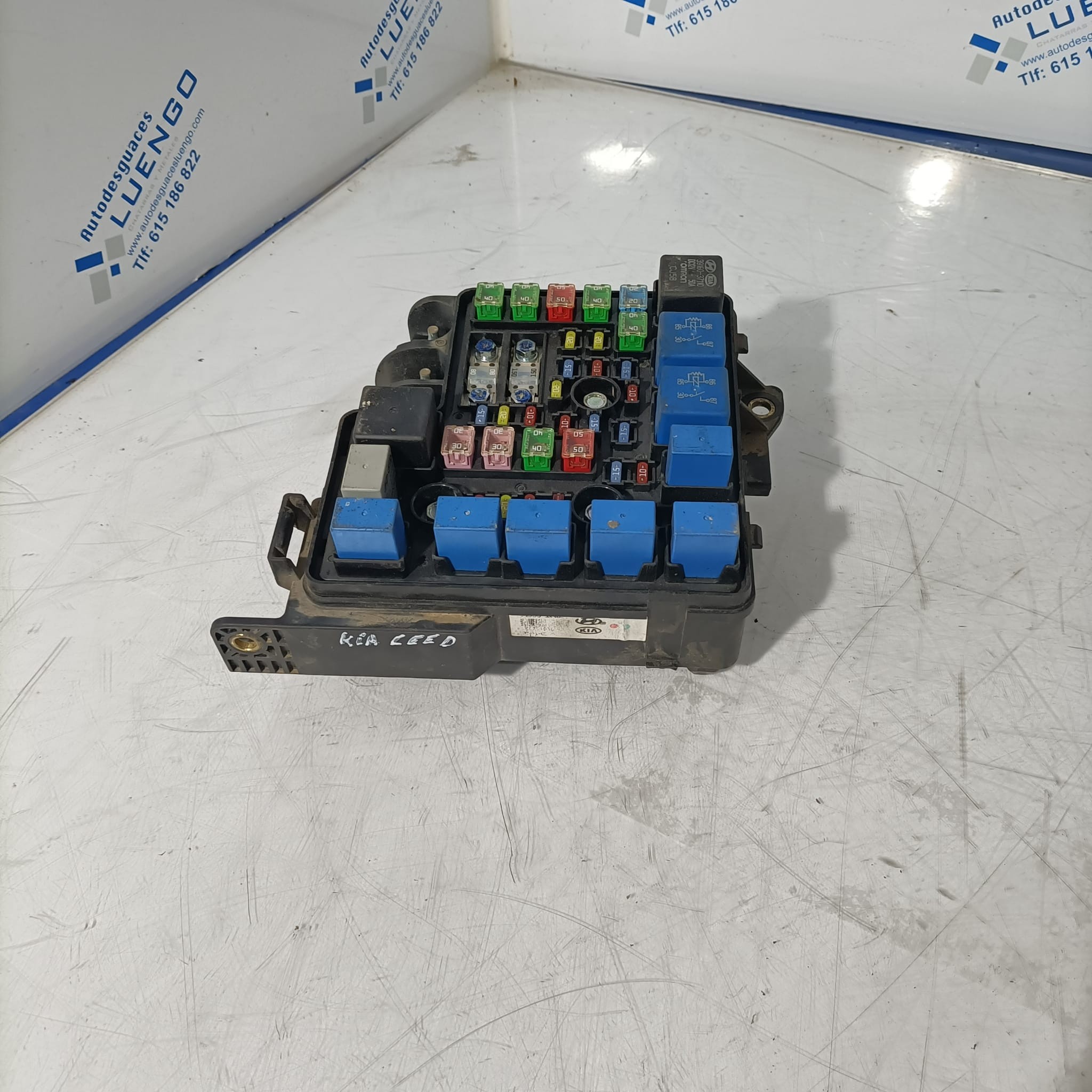 Caja de relé/fusibles Kia Ceed 2008