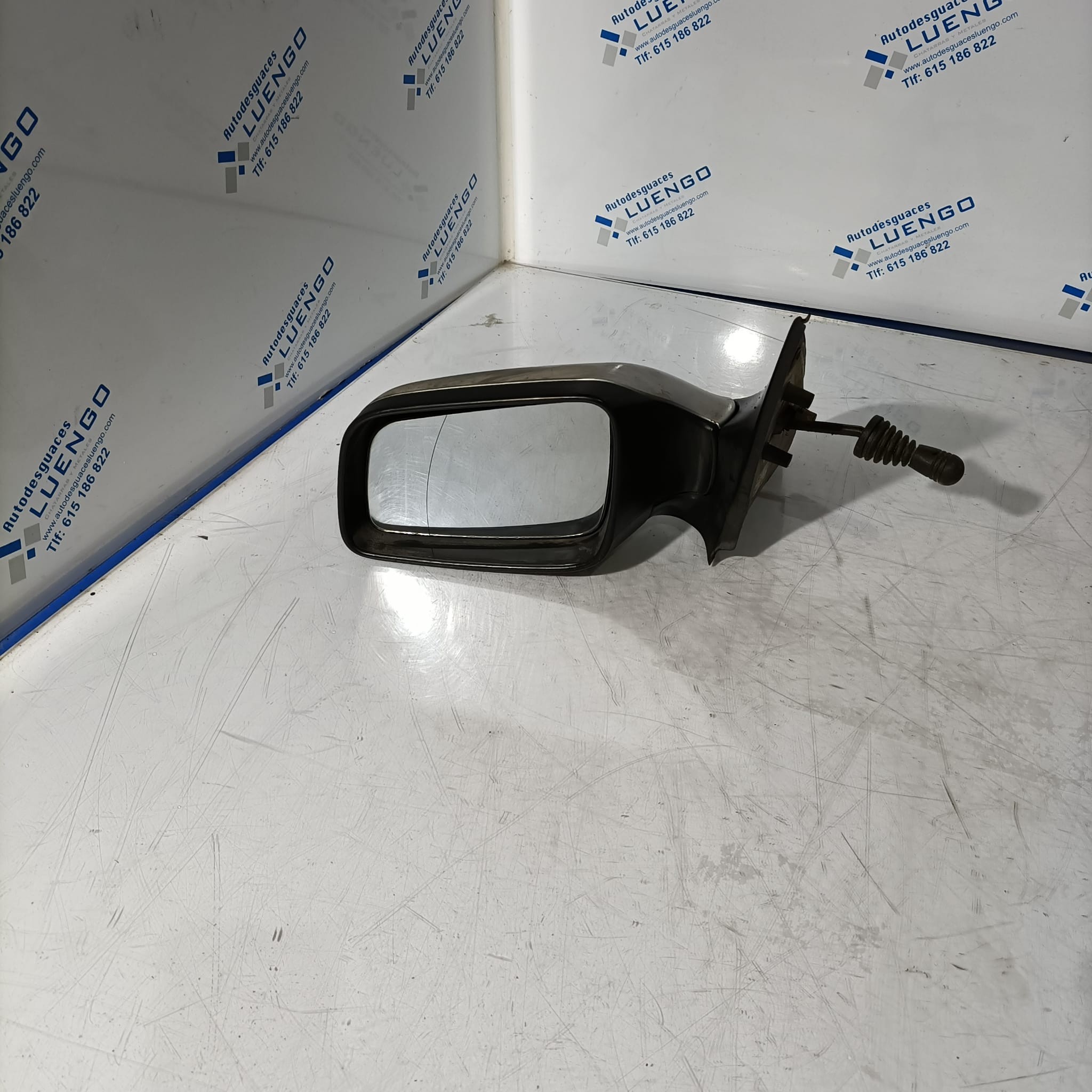 Retrovisor izquierdo Opel Astra Ranchera 2000