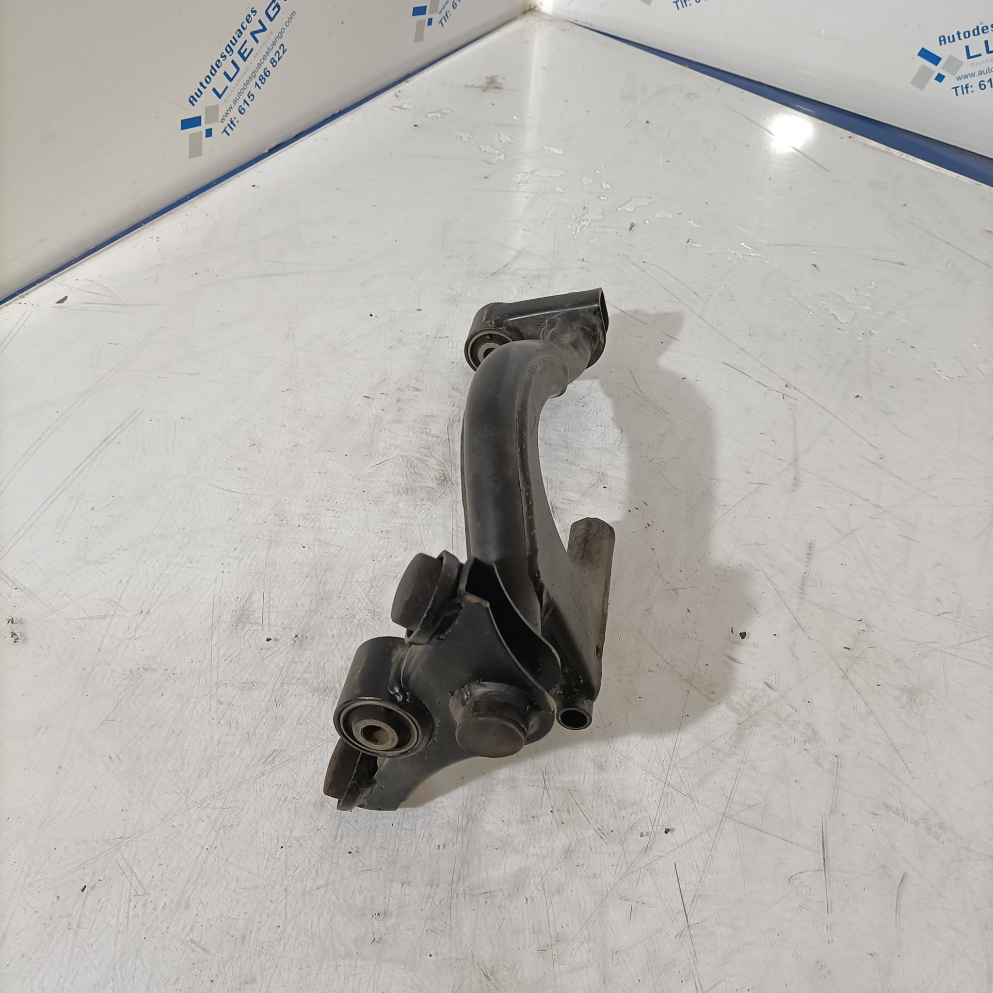 Soporte de motor Wottan Storm T 2021
