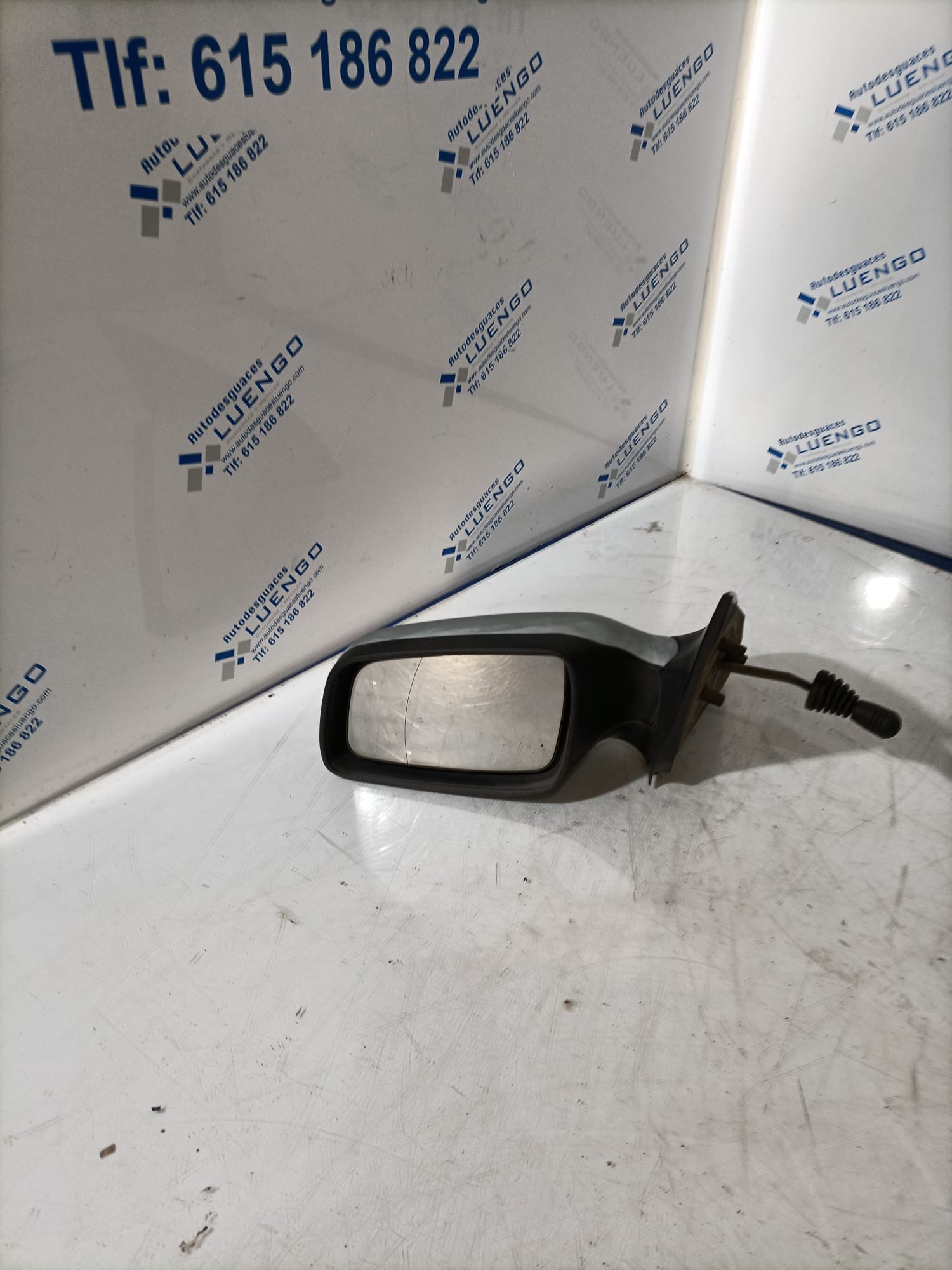 Retrovisor izquierdo Opel Astra 2000