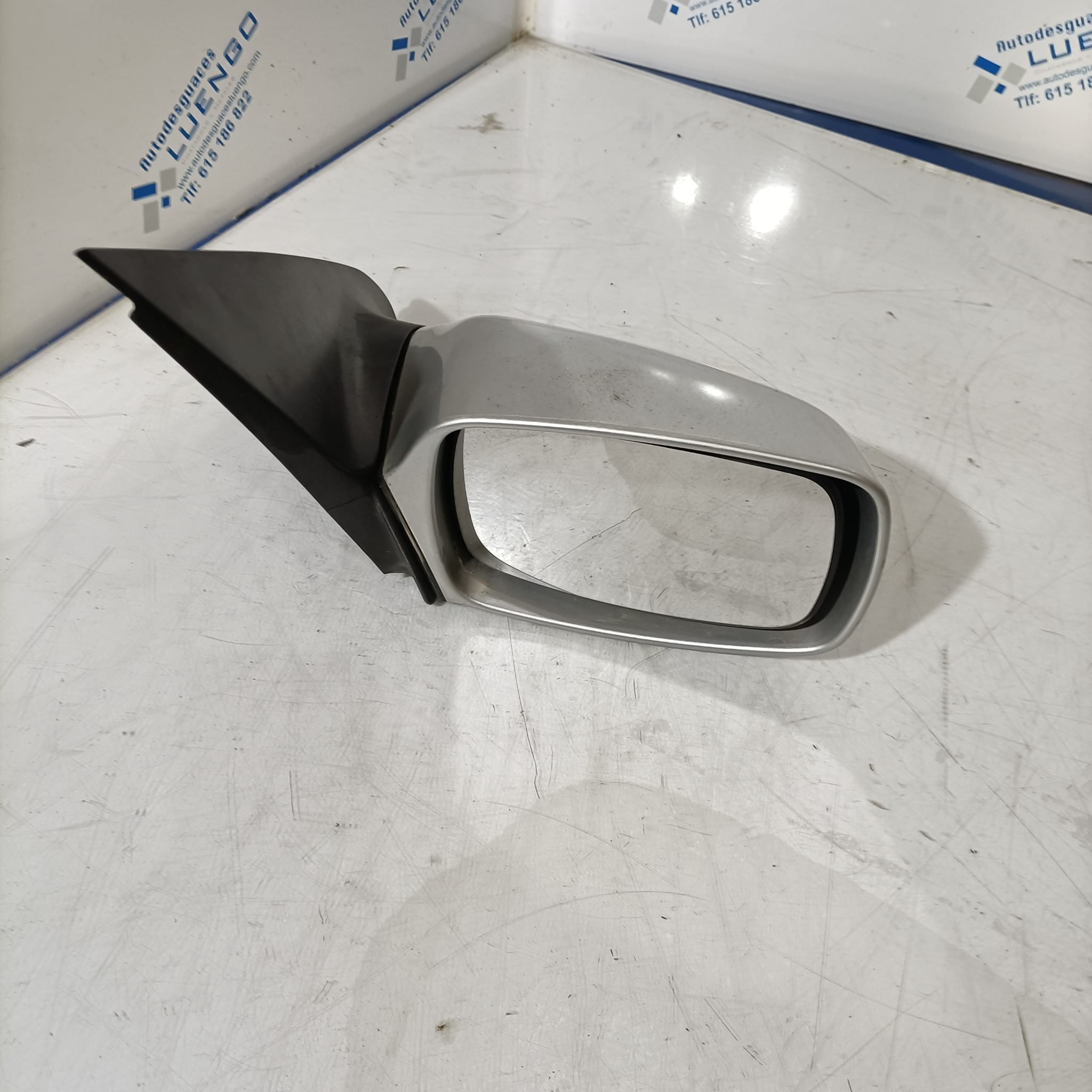 Retrovisor derecho Ford Mondeo 2000