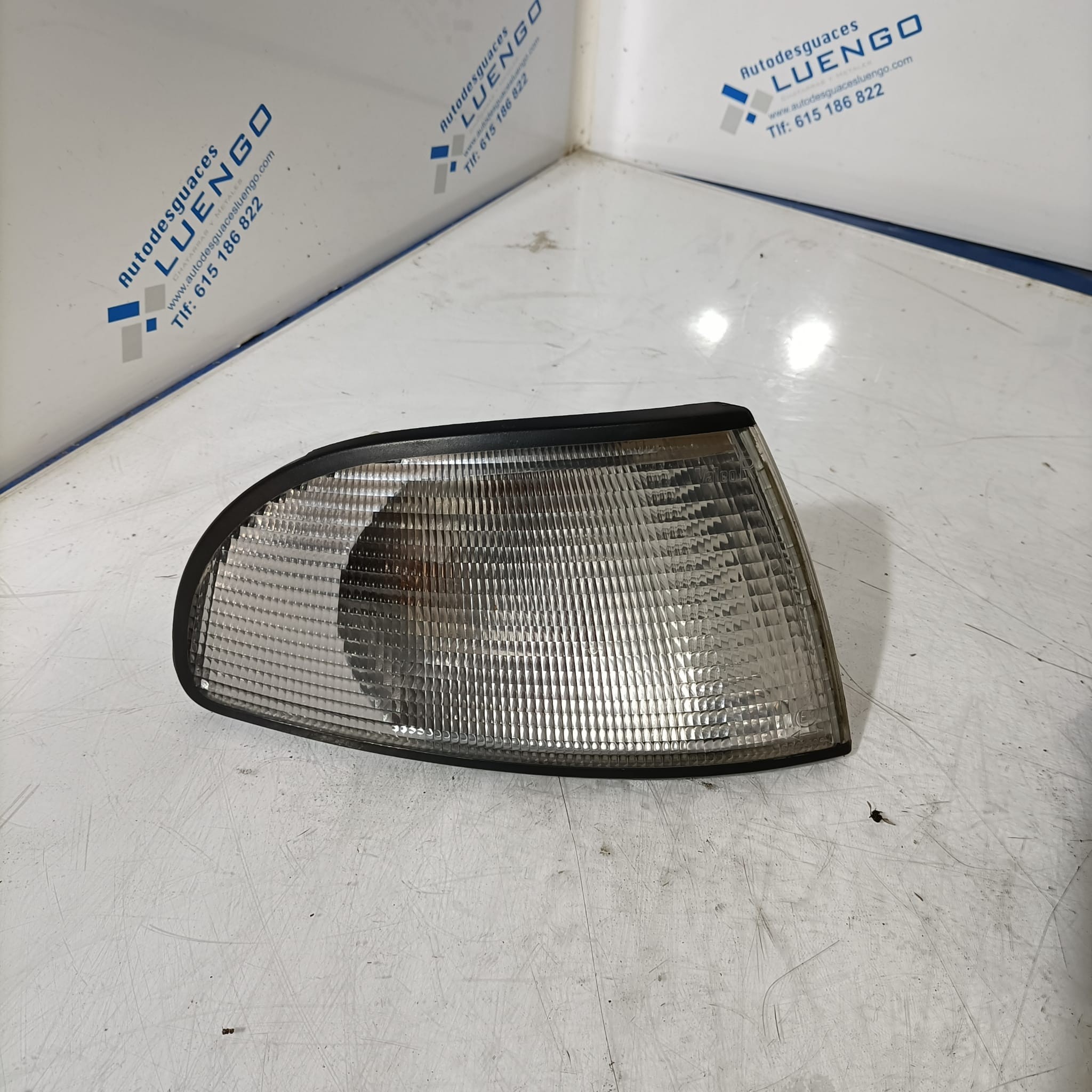 Faro delantero derecho Audi A4 1998