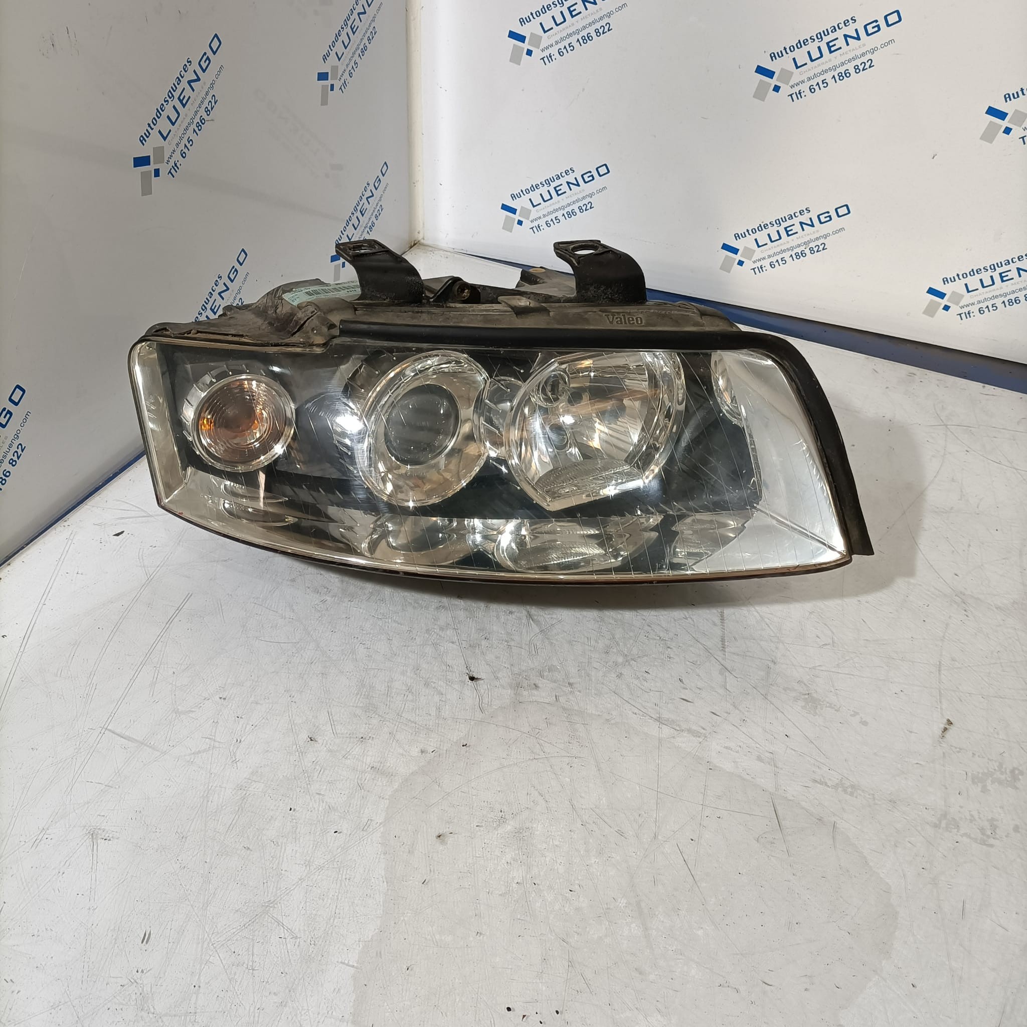 Faro delantero derecho Audi A4 2002-2004
