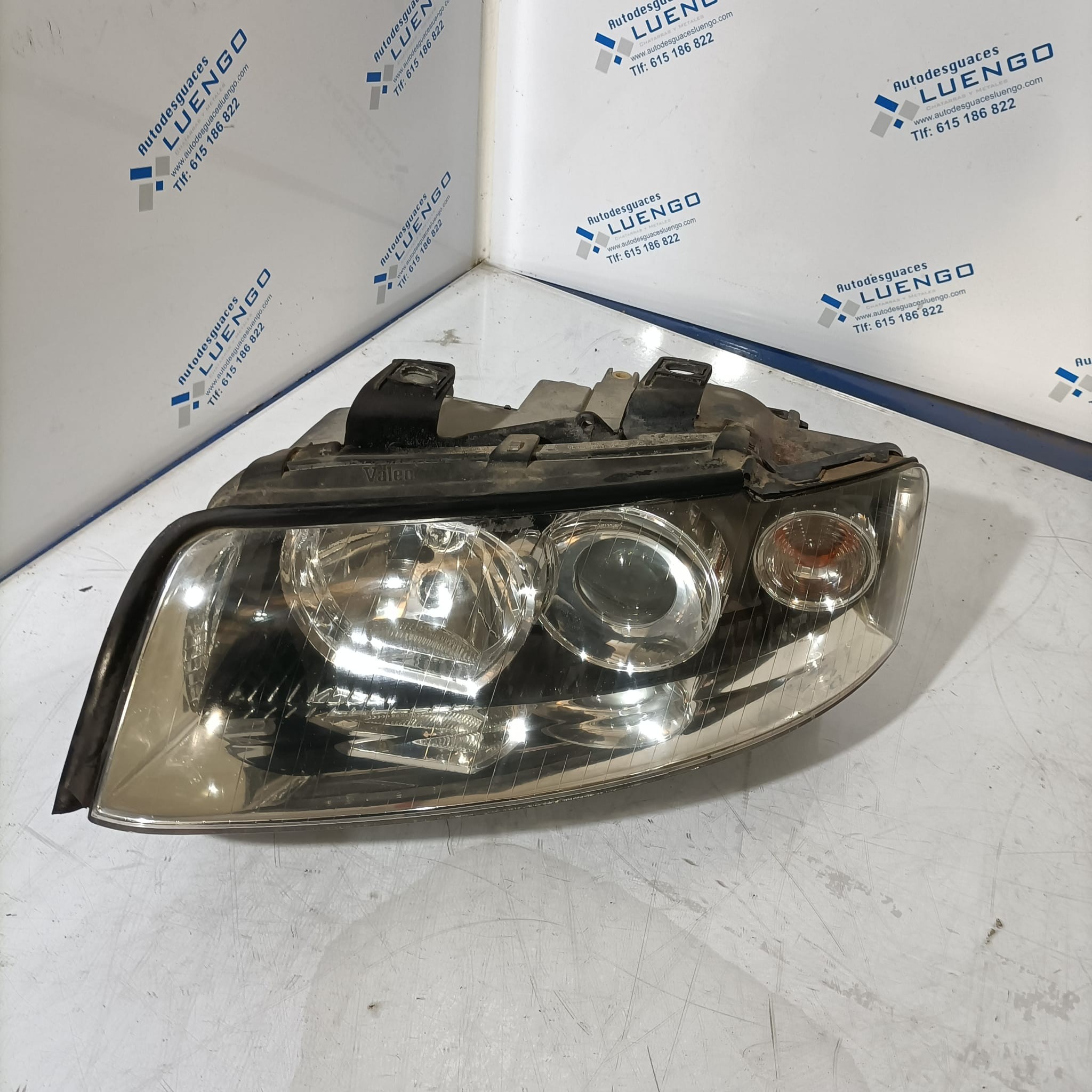 Faro delantero izquierdo Audi A4 2002-2004
