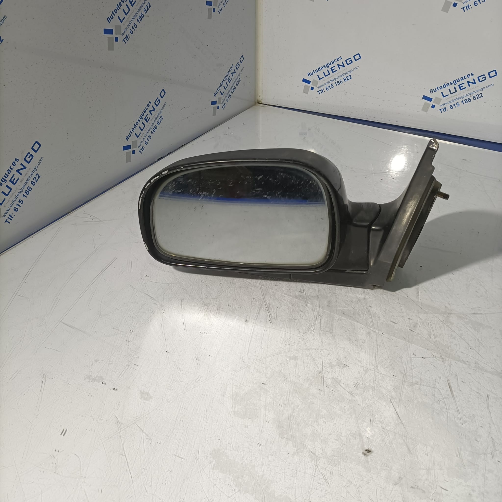 Retrovisor izquierdo Hyundai Santa Fe 2001