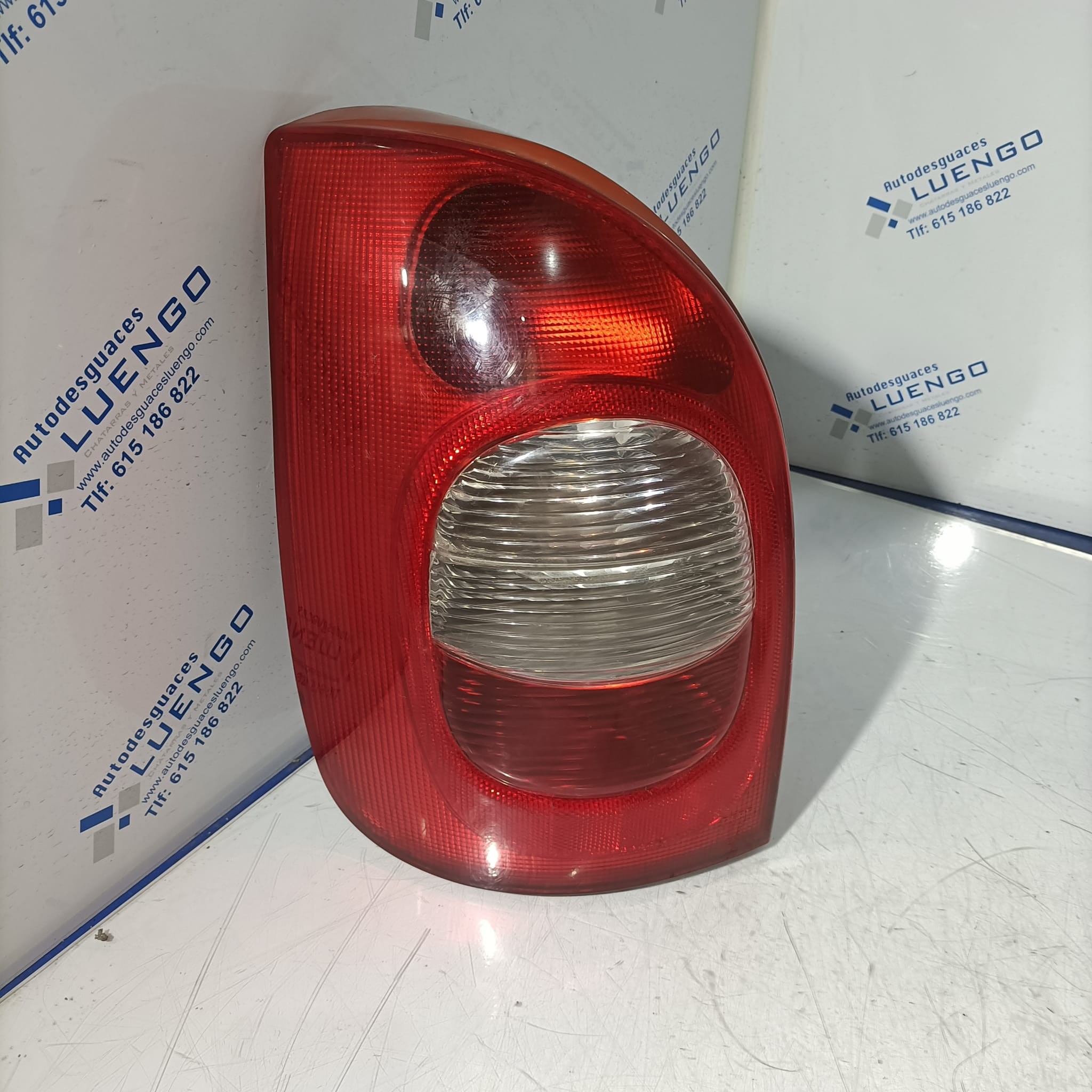 Piloto trasero izquierdo Citroen Xsara Picasso 2002 - 2003