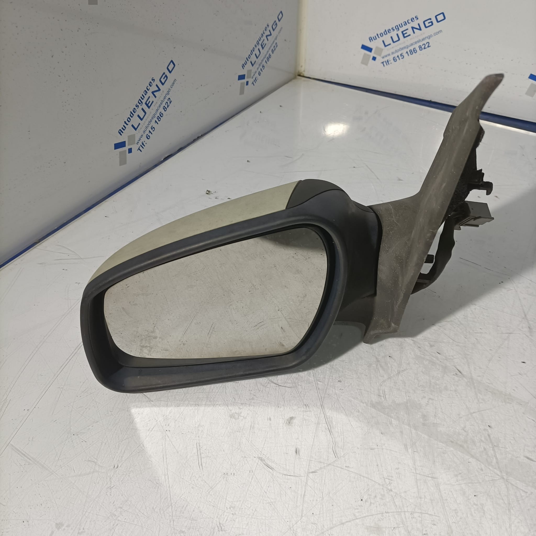 Retrovisor izquierdo Ford Focus 2007