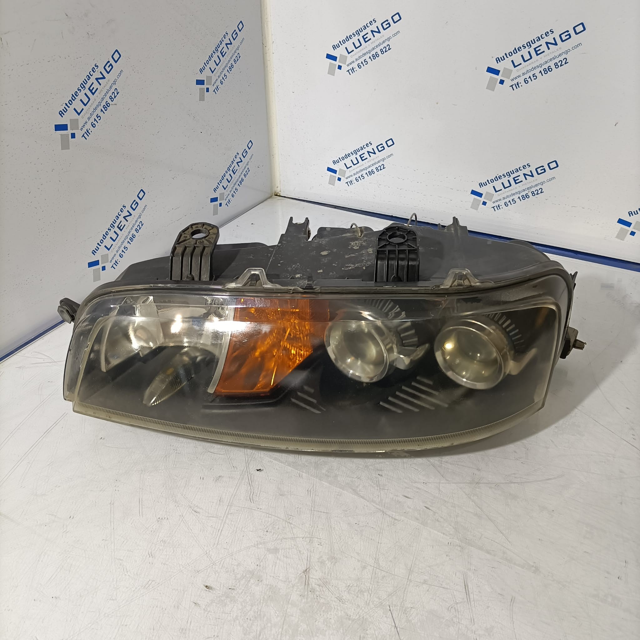 Faro delantero izquierdo Fiat Punto 2007