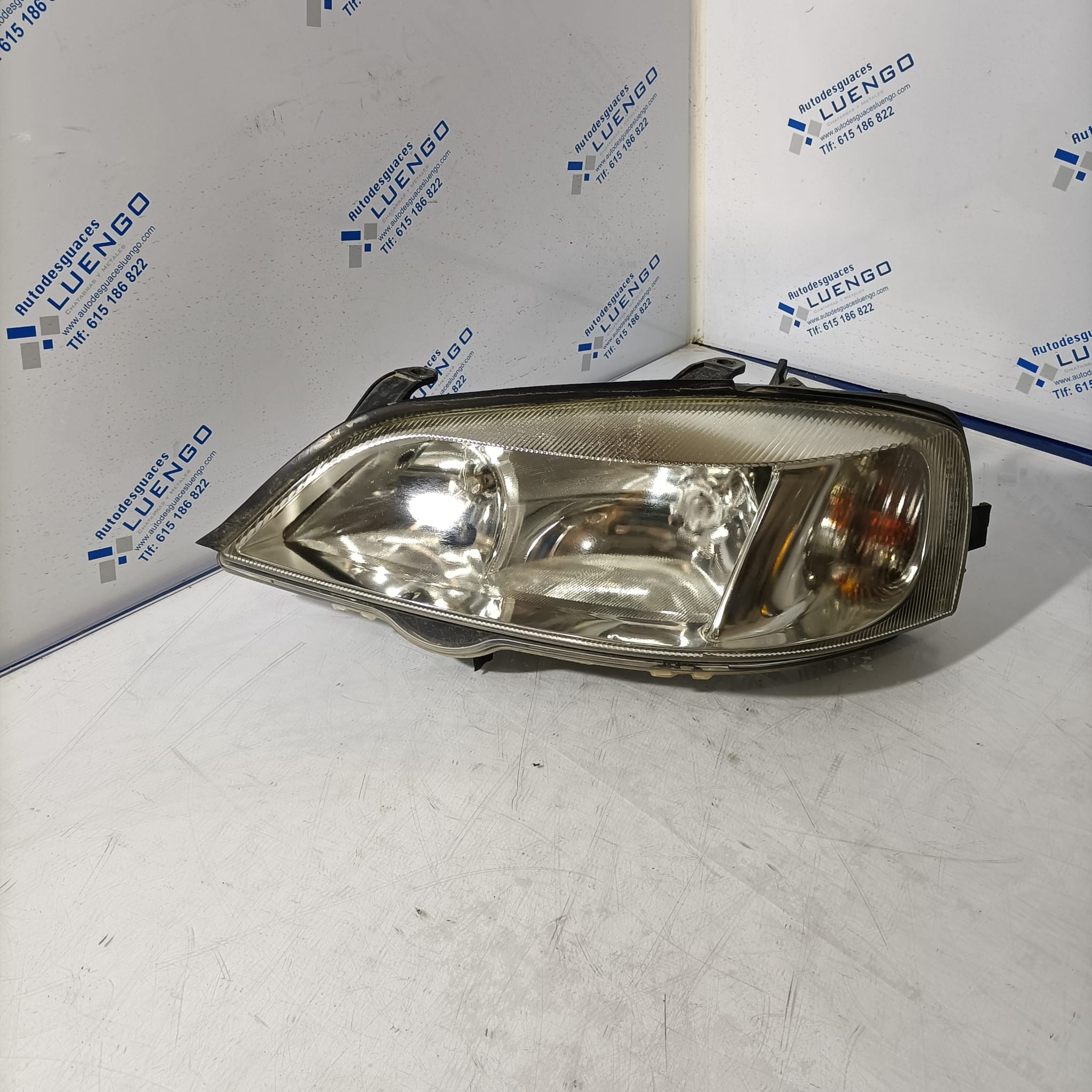 Faro delantero izquierdo Opel Astra 2002