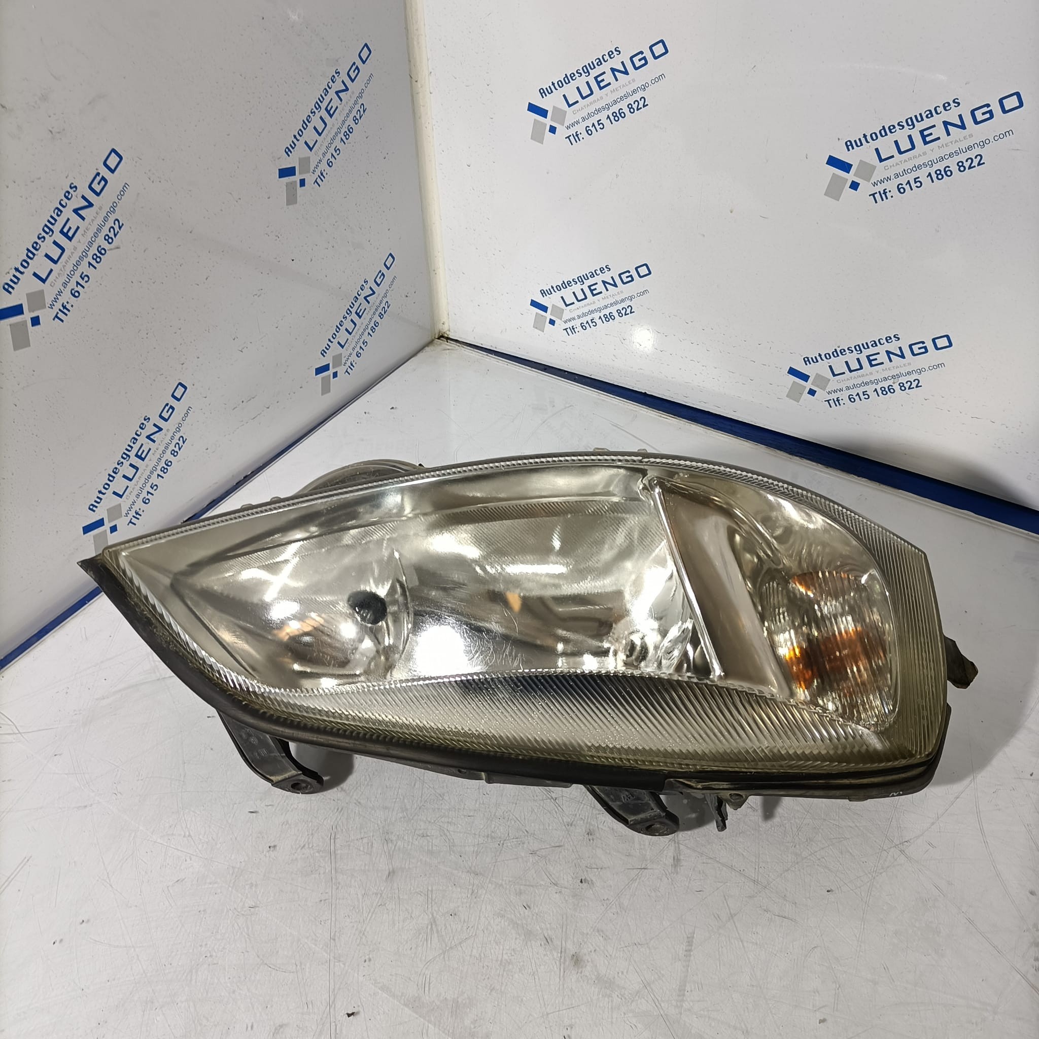 Faro delantero derecho Opel Astra 2007
