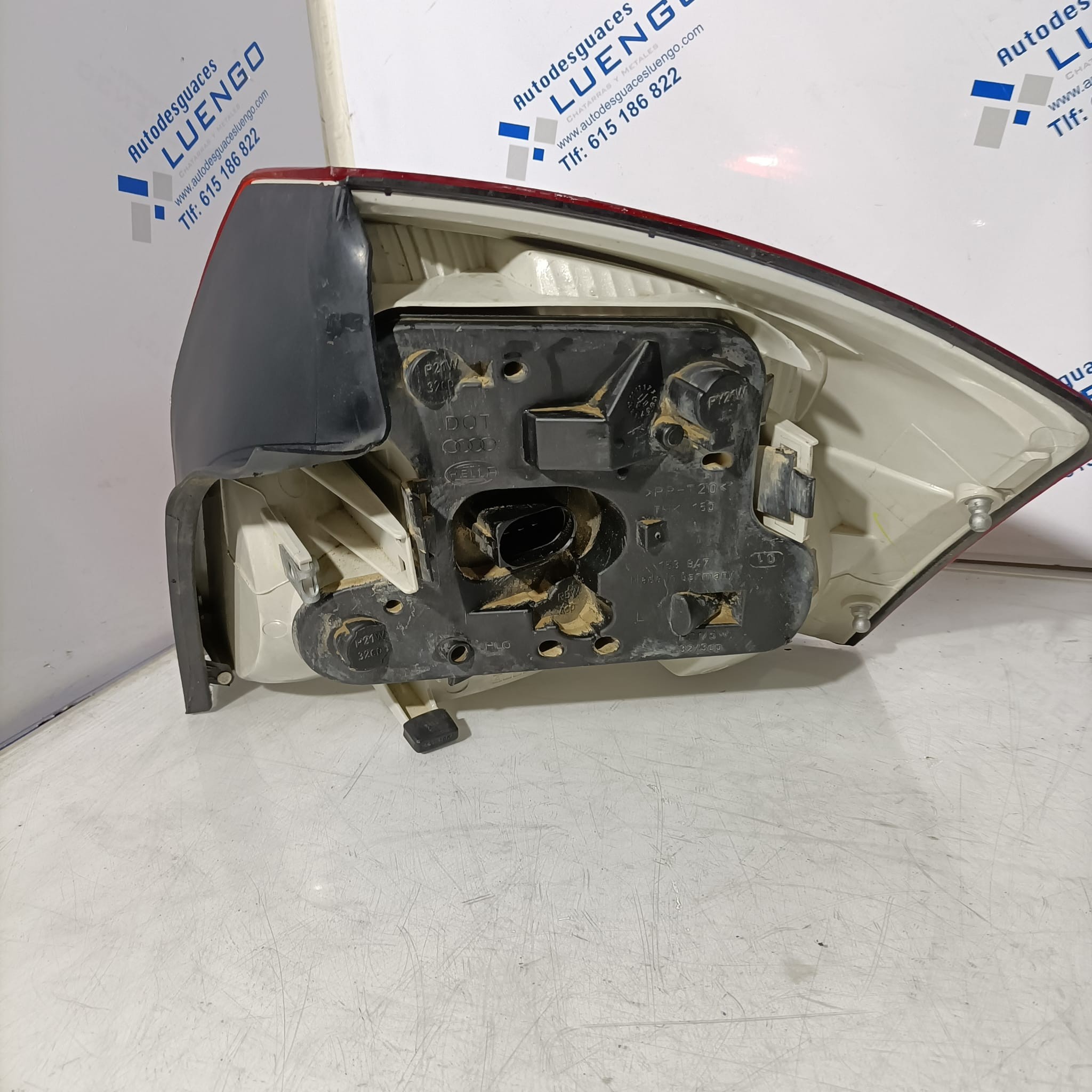 Piloto trasero izquierdo Audi A4 2002