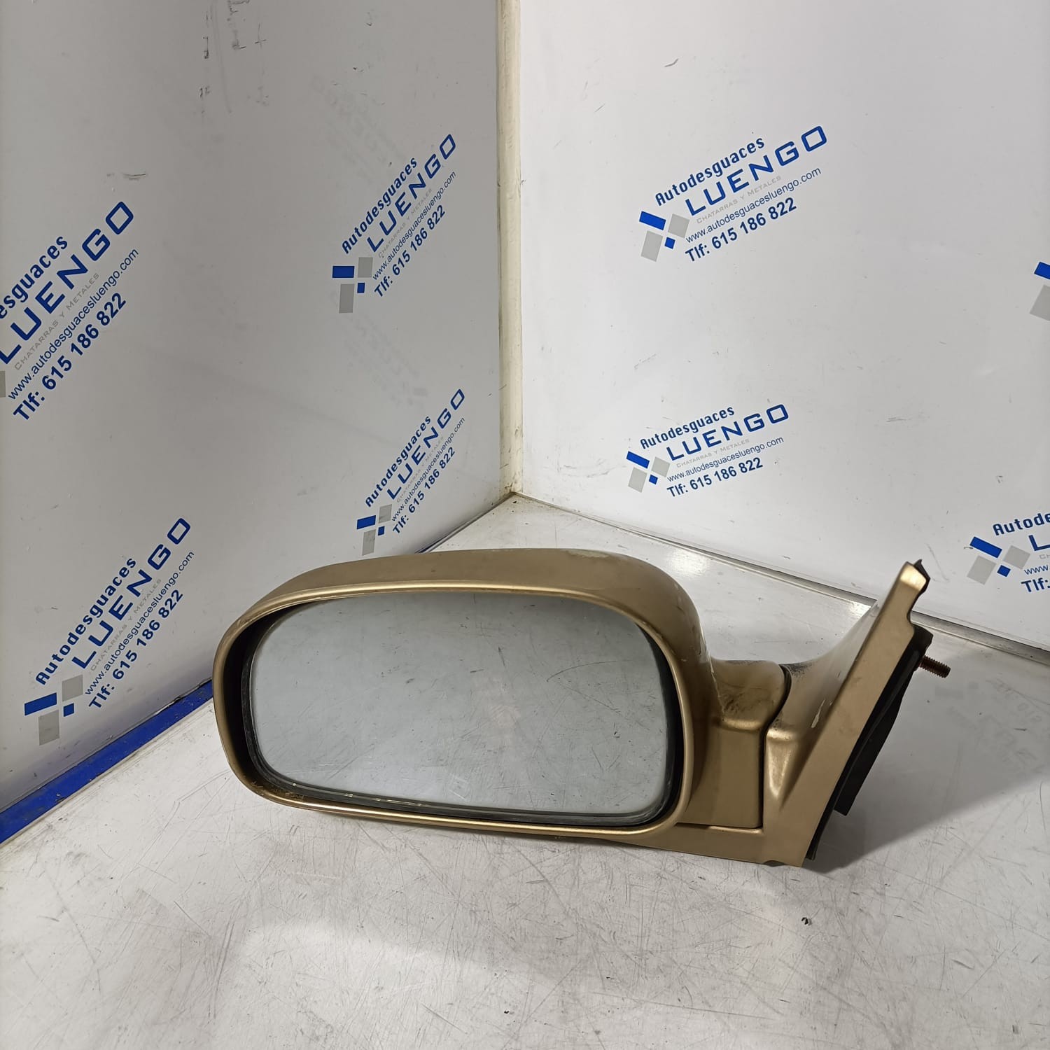 Retrovisor izquierdo Hyundai Santa Fe 2001
