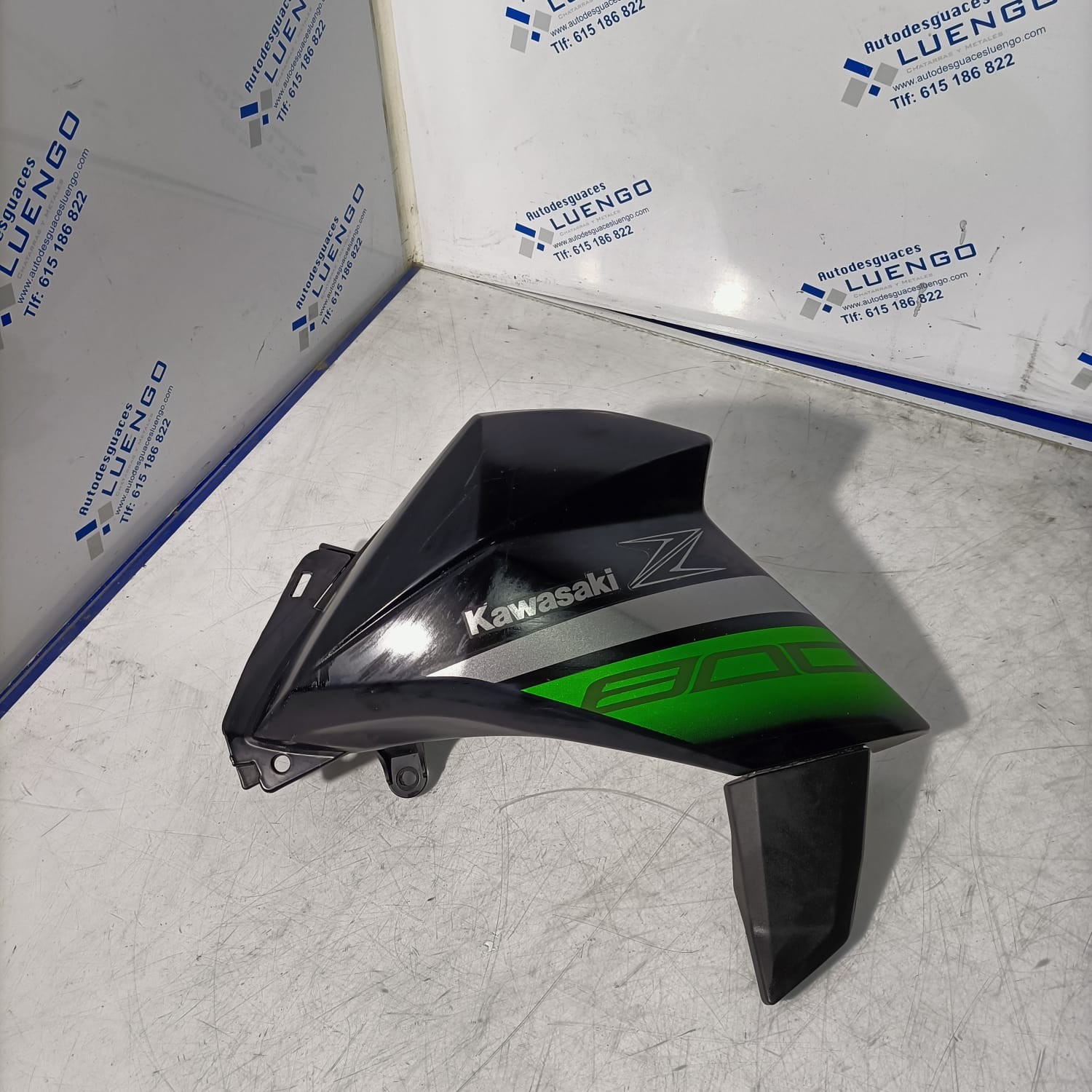 Lateral derecho Kawasaki Z800 2016