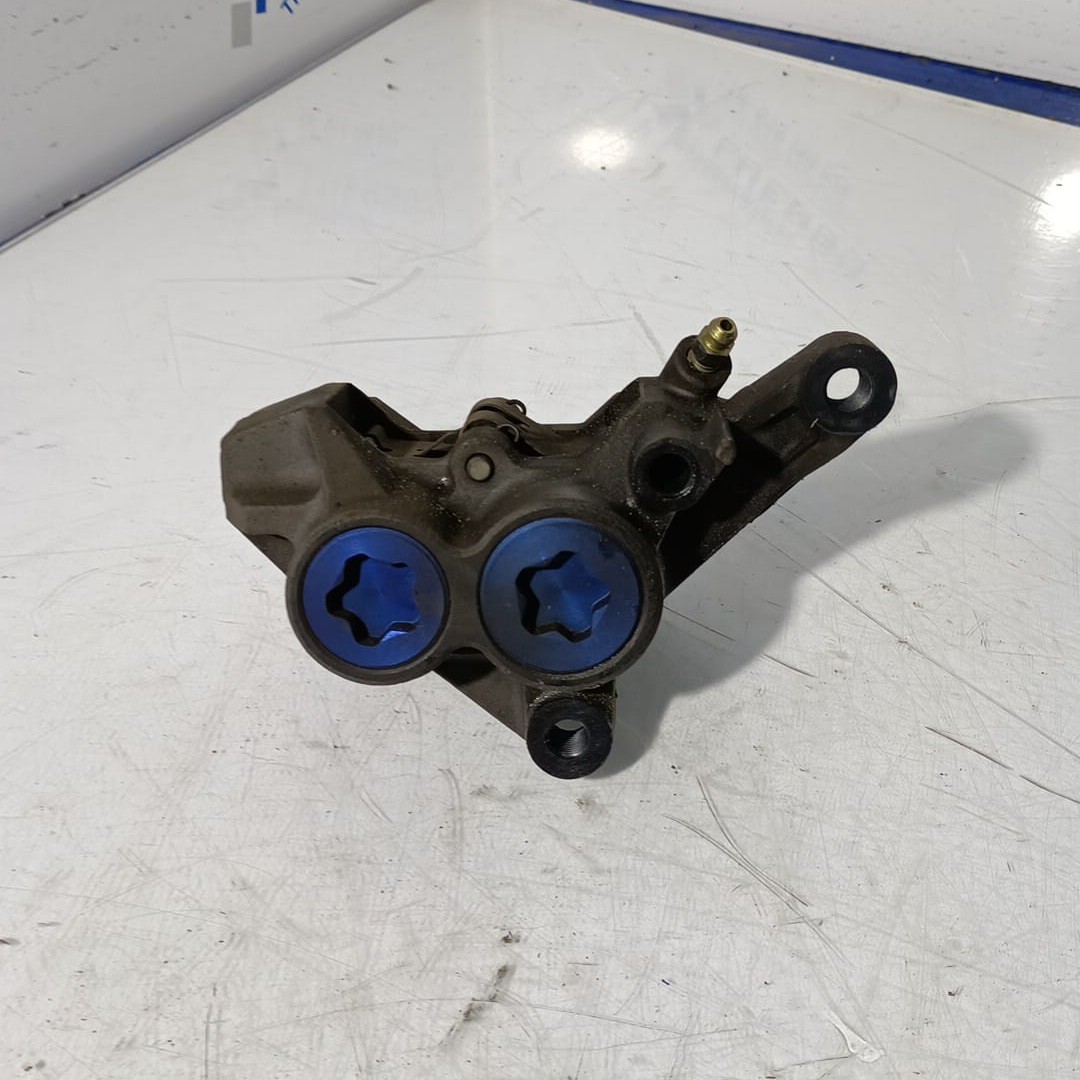 Pinza de freno delantero lado derecho Yamaha R6 2003