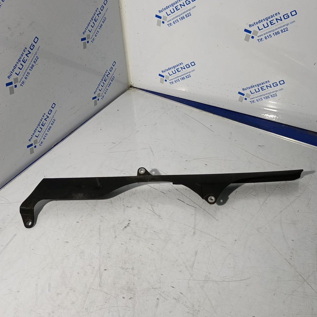 Protector de cadena Yamaha R6 2003