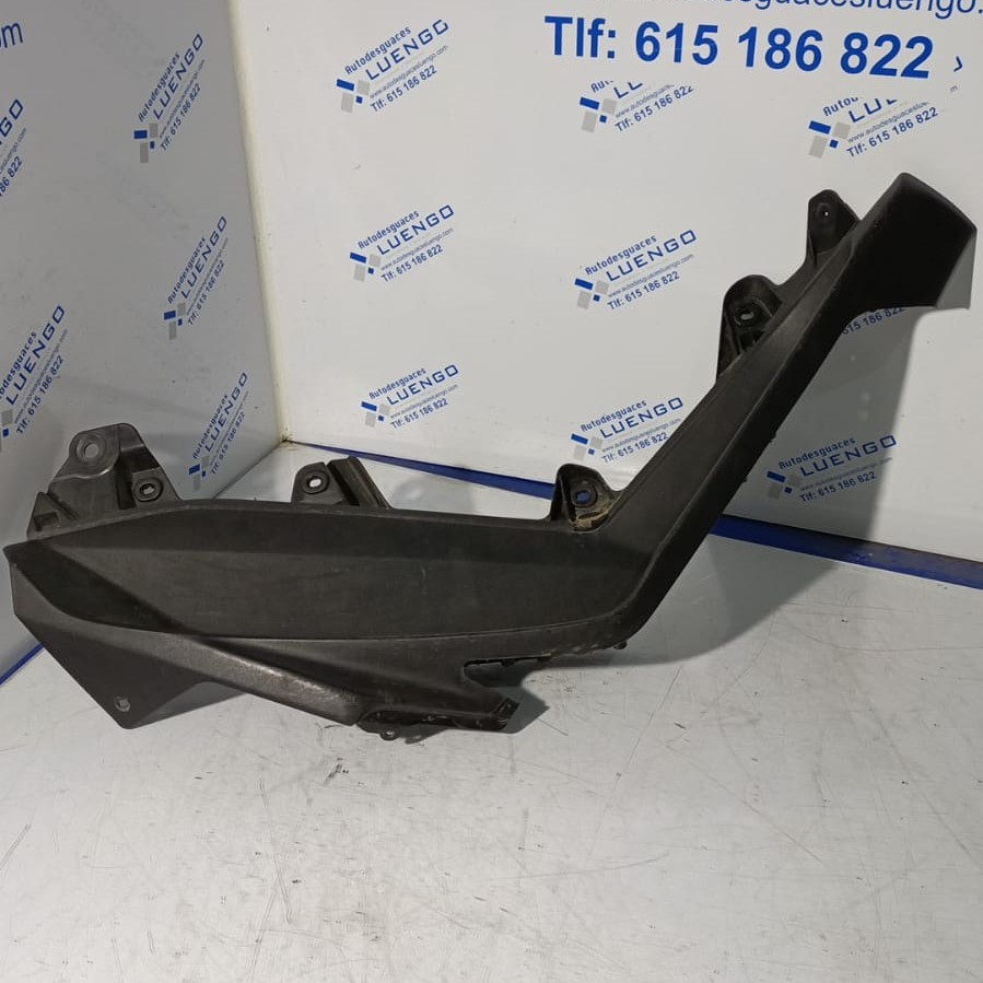 Suelo lado derecho Yamaha Nmax 125 2020