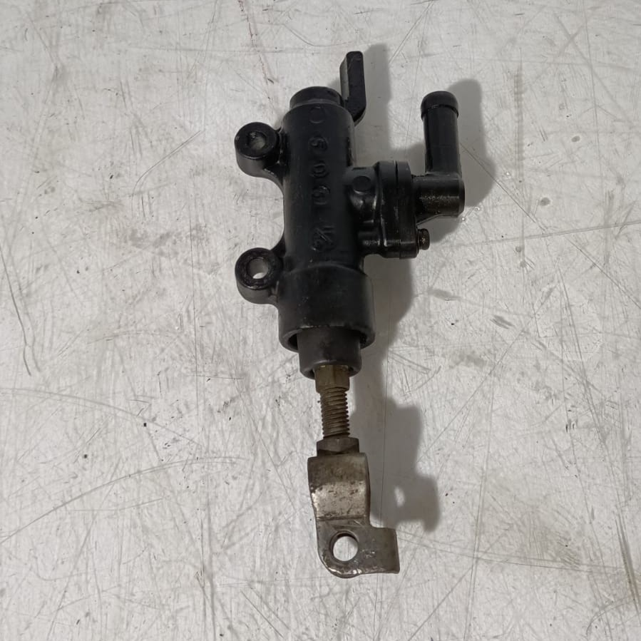 Bomba de freno trasero Honda Varadero XLV 1000 2005