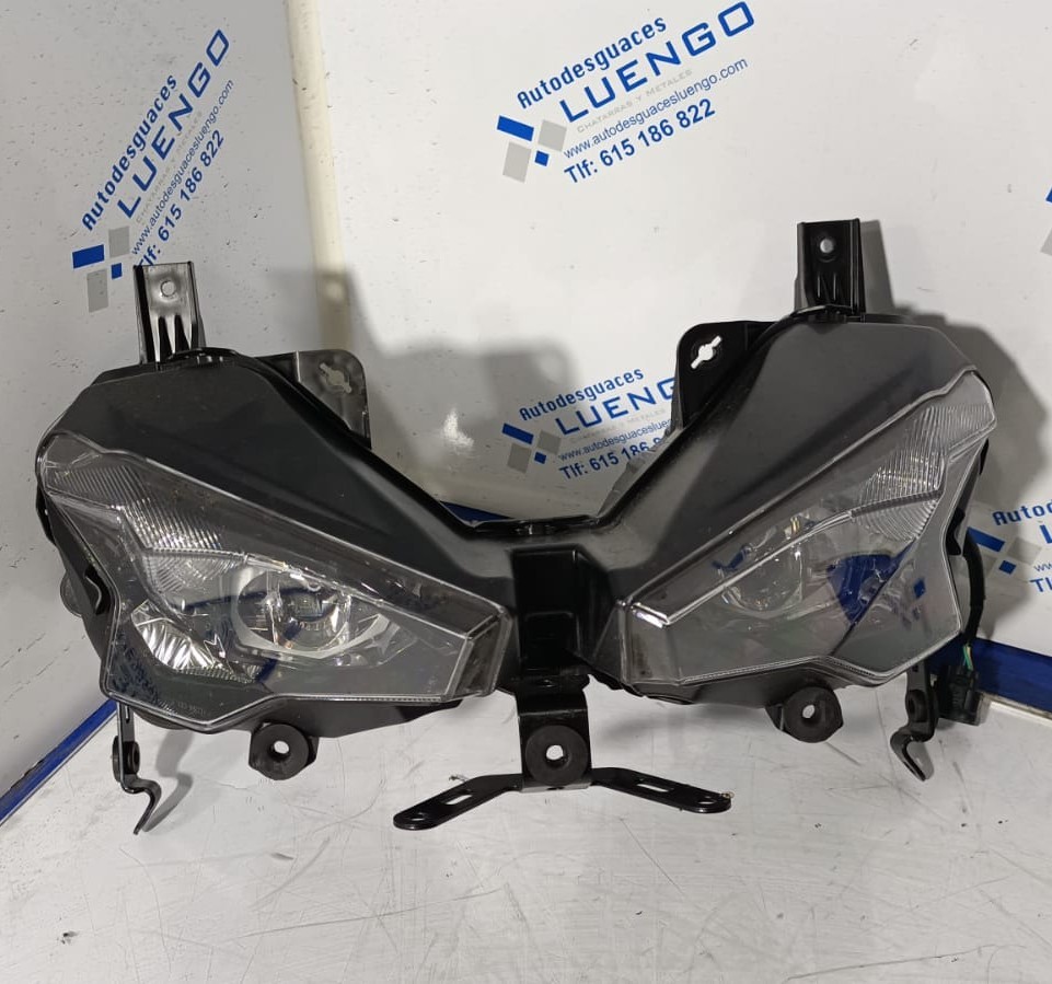Faro delantero Kawasaki Ninja 500 2024