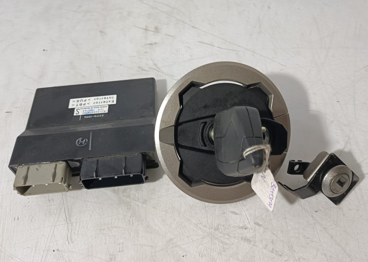Conjunto de llaves y centralita Kawasaki Ninja 500 2024