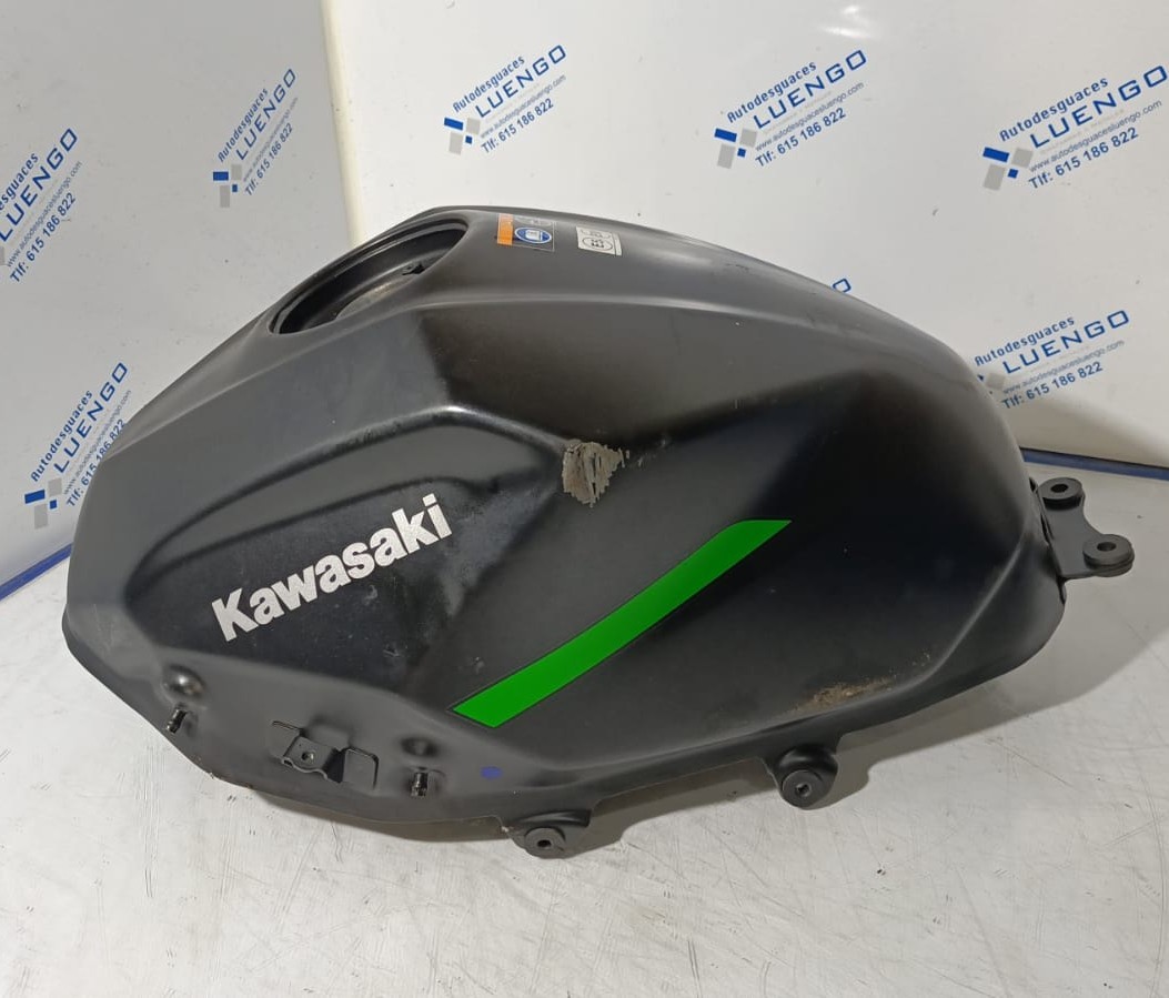 Depósito Kawasaki Ninja 500 2024