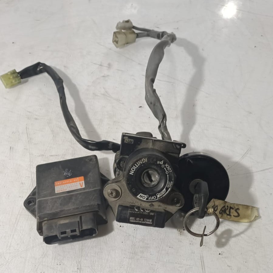 Conjunto de cerraduras y centralita Yamaha Tmax 500 2008