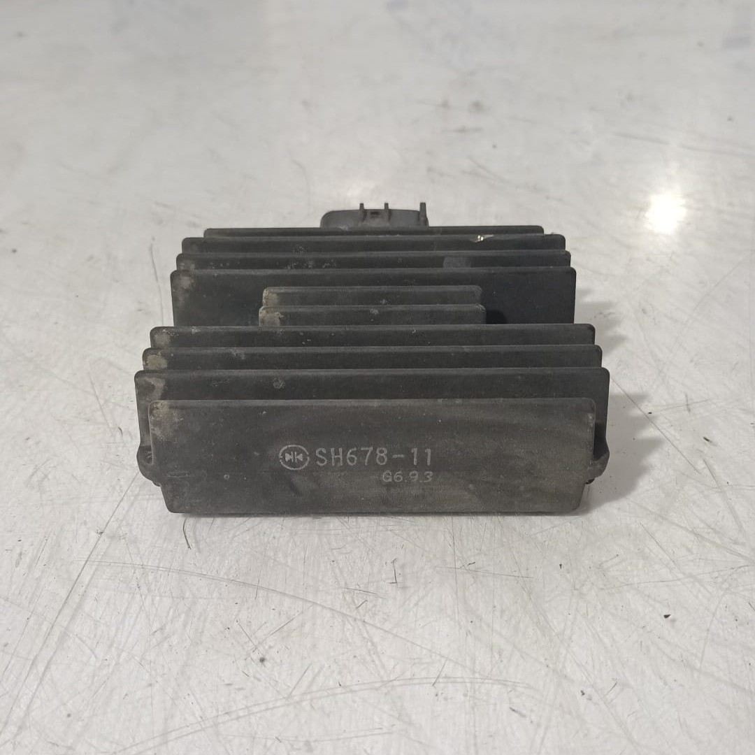 Regulador de corriente Yamaha Tmax 500 2008