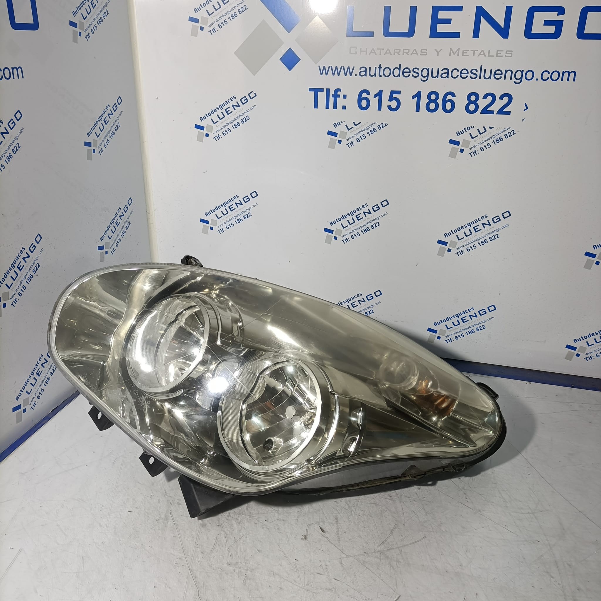 Faro delantero izquierdo Fiat Doblo 2010-2015