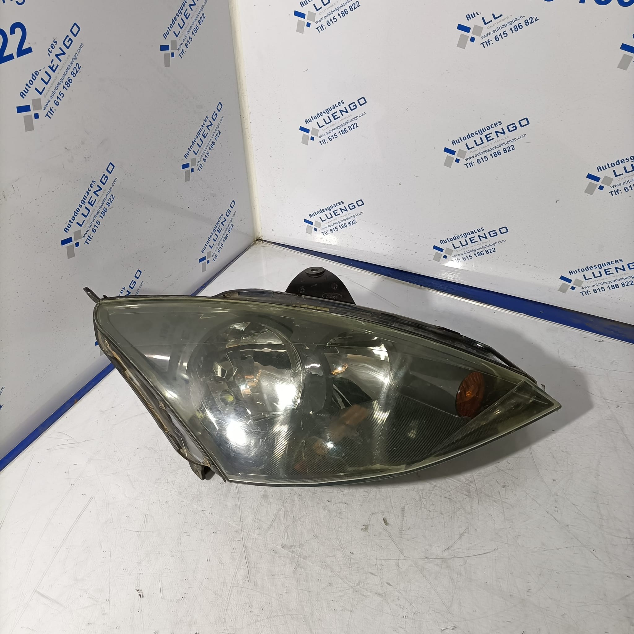 Faro delantero derecho Ford Focus 2001-2005