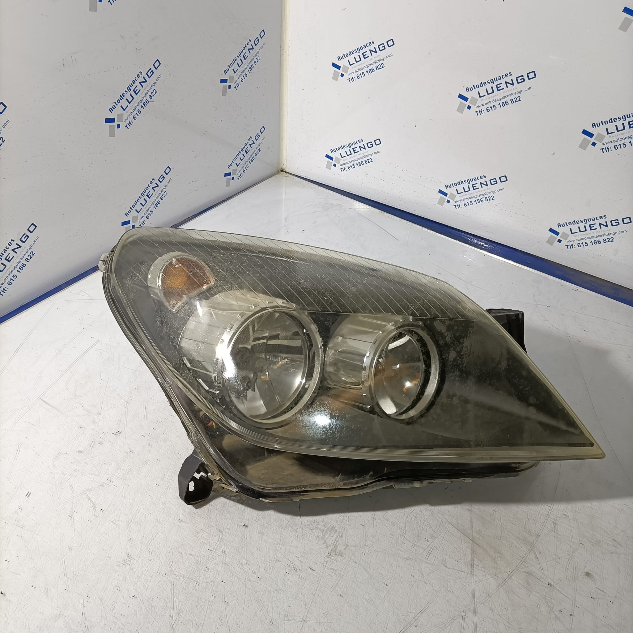 Faro delantero derecho Opel Astra 2005