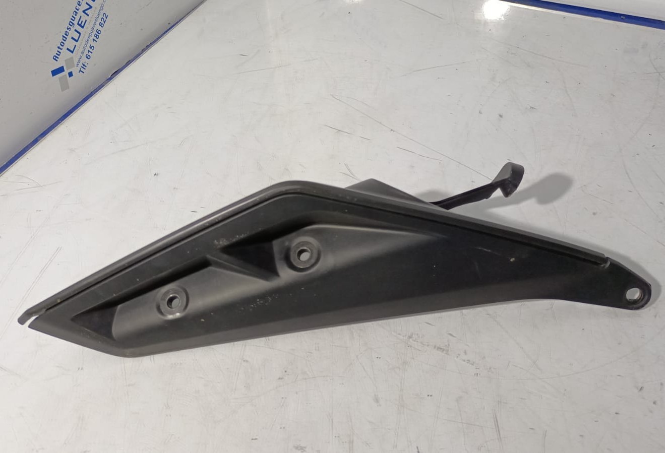 Colín lado derecho KTM 125 Duke 2020