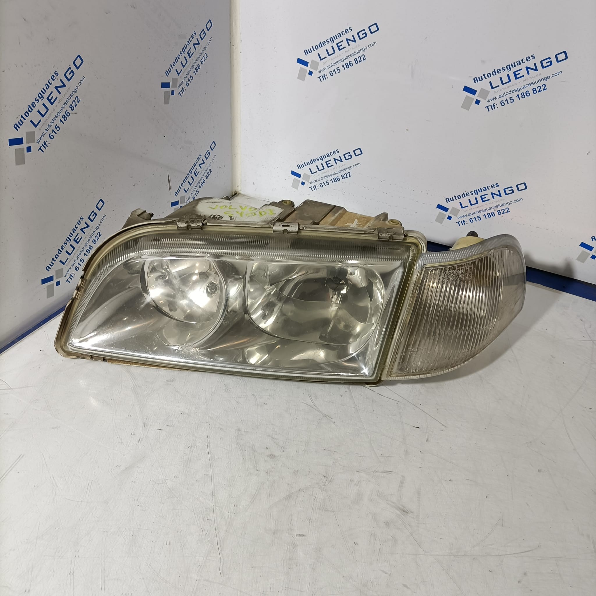 Faro delantero izquierdo Volvo S40 2000