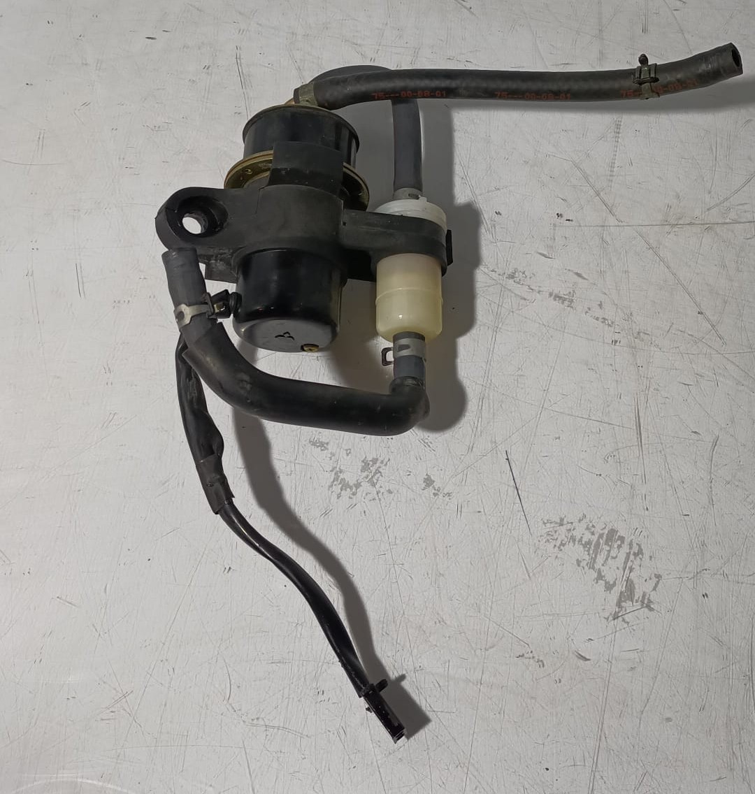 Bomba de gasolina Yamaha R1 2002