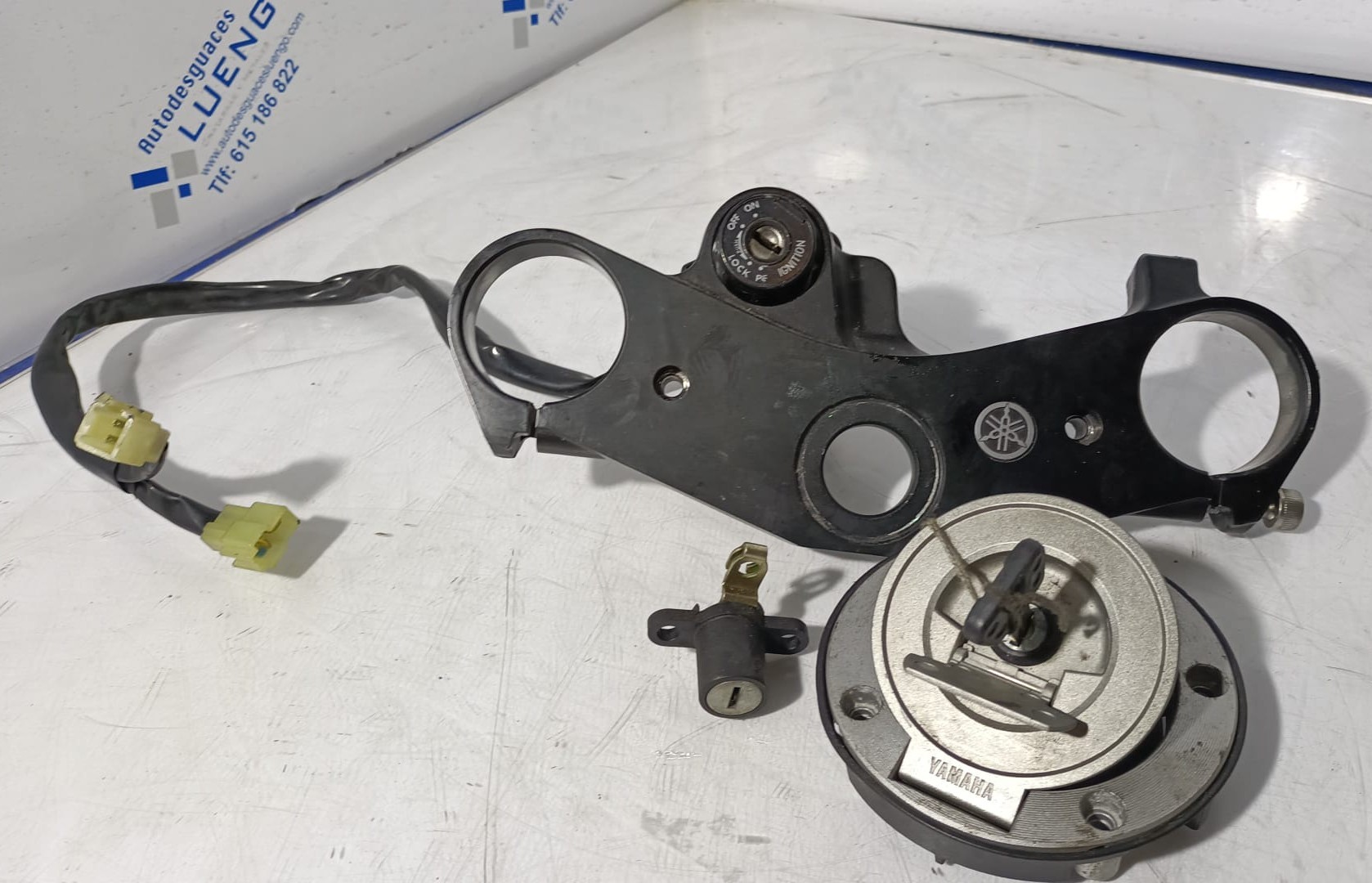 Juego de cerraduras Yamaha R1 2002