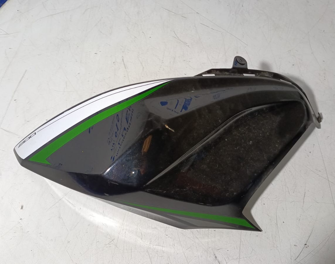 Lateral izquierdo de depósito Kawasaki Z800 2016