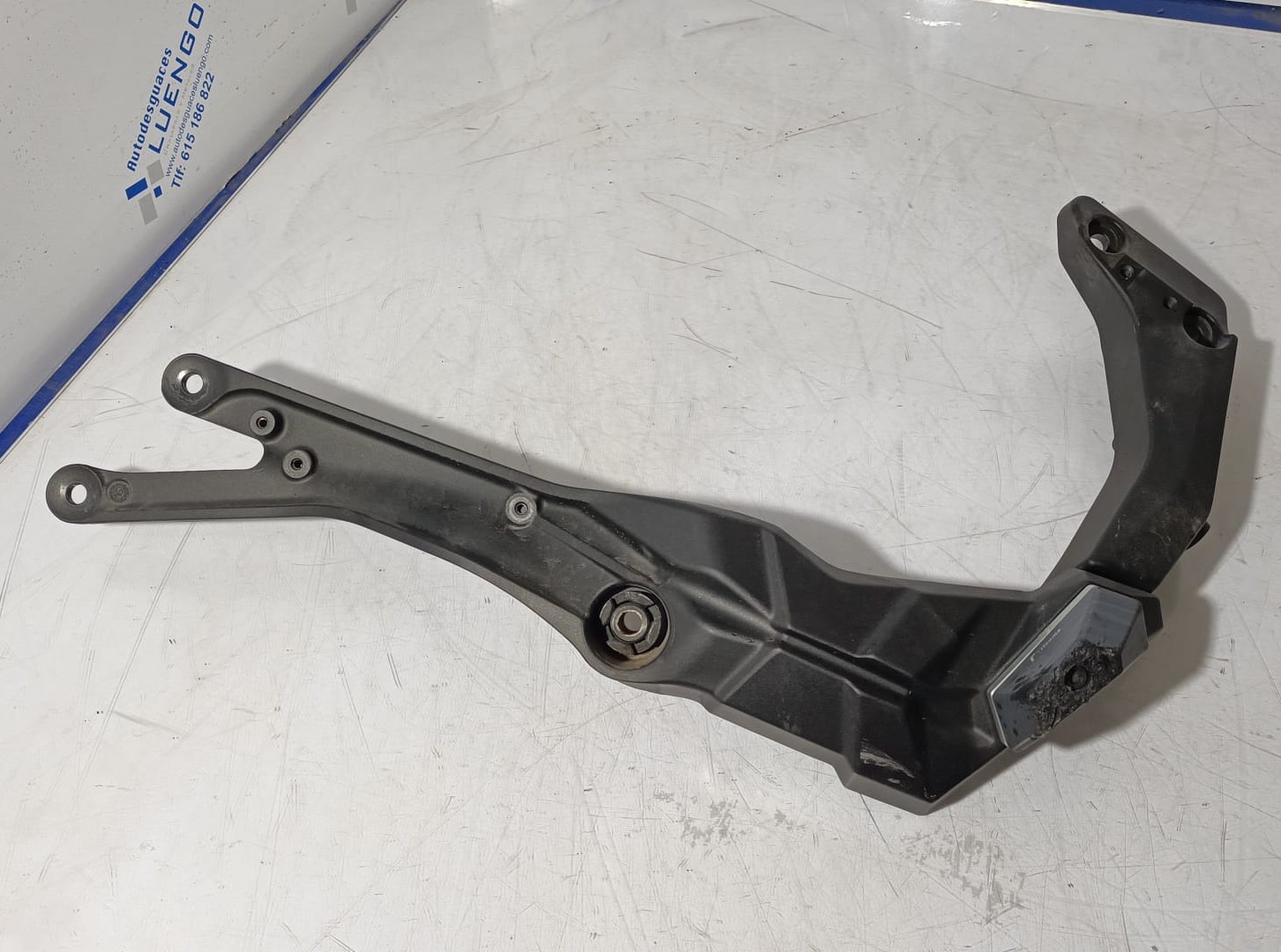 Soporte de motor lado derecho Kawasaki Z800 2016