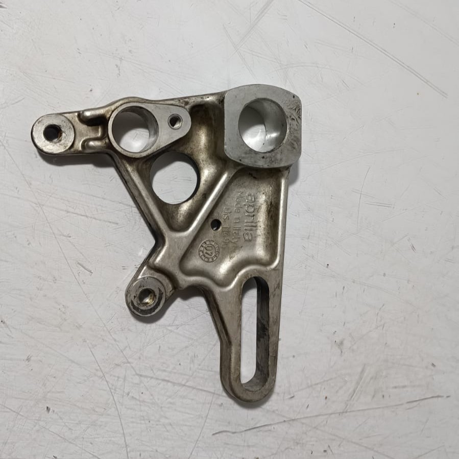 Soporte de pinza de freno trasero Aprilia Tuono 1000 2008