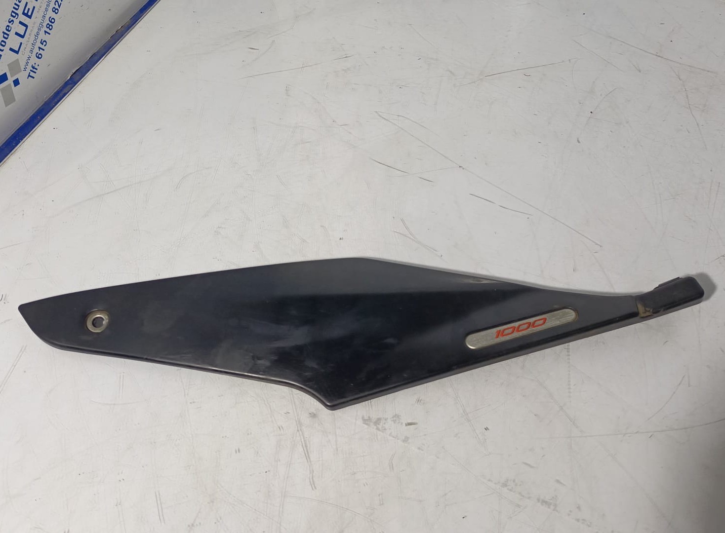 Tapa izquierda bajo depósito Aprilia Tuono 1000 2008