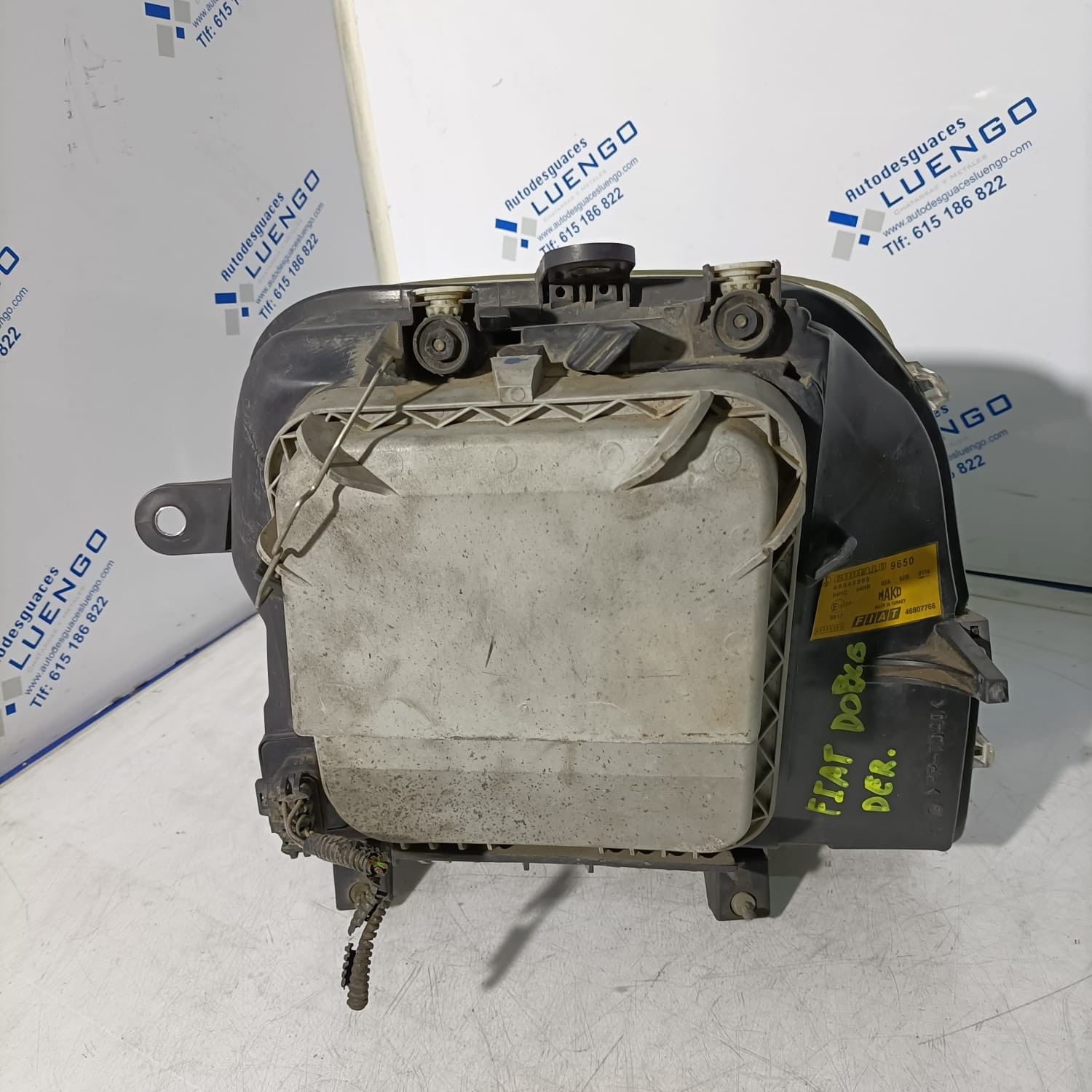Faro delantero derecho Fiat Doblo 2004