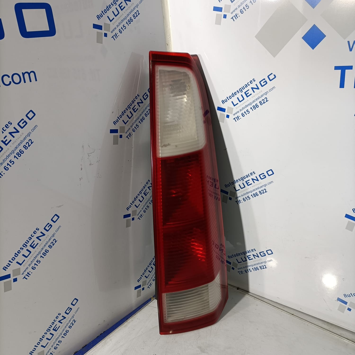 Piloto trasero derecho Opel Meriva 2004