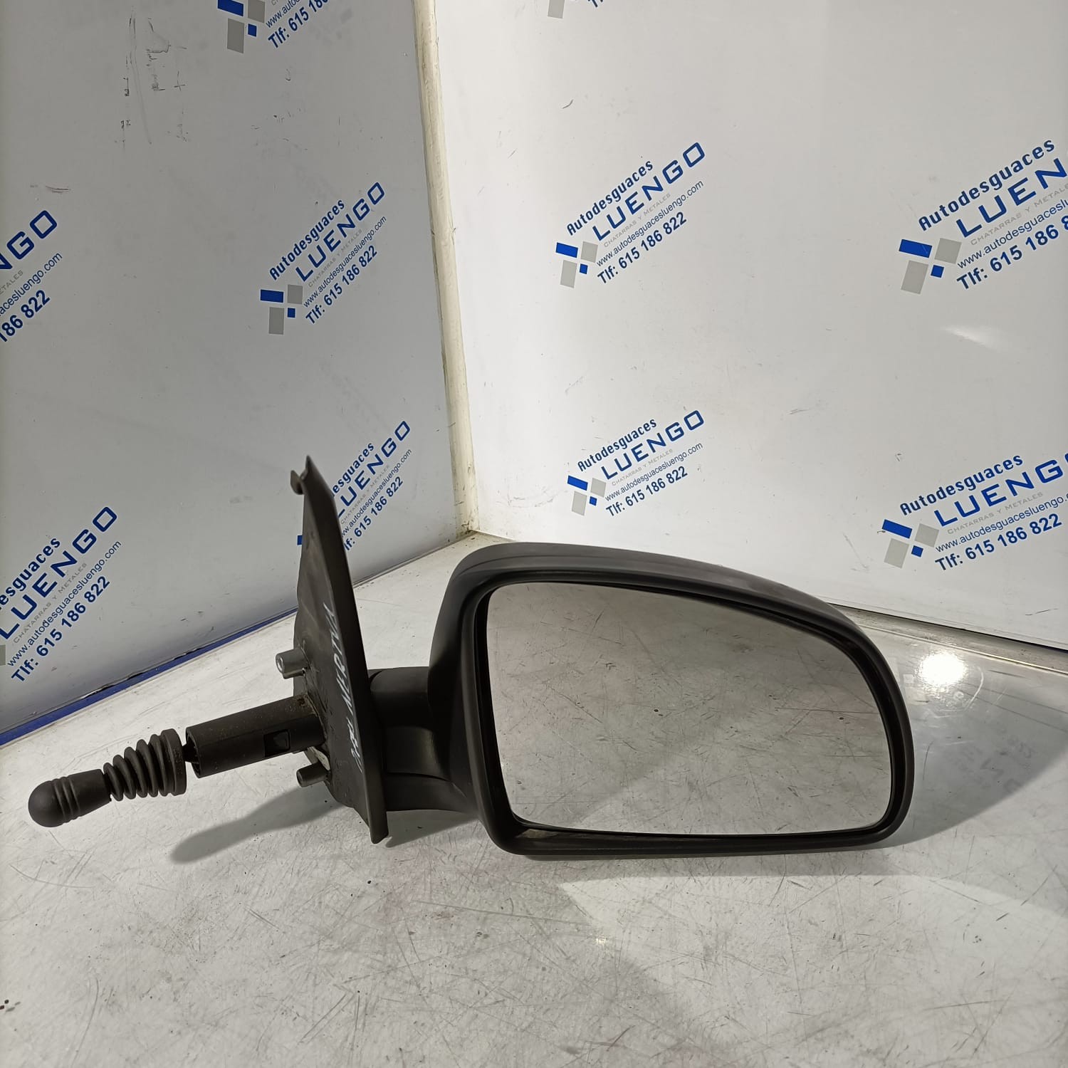 Retrovisor derecho Opel Meriva 2004