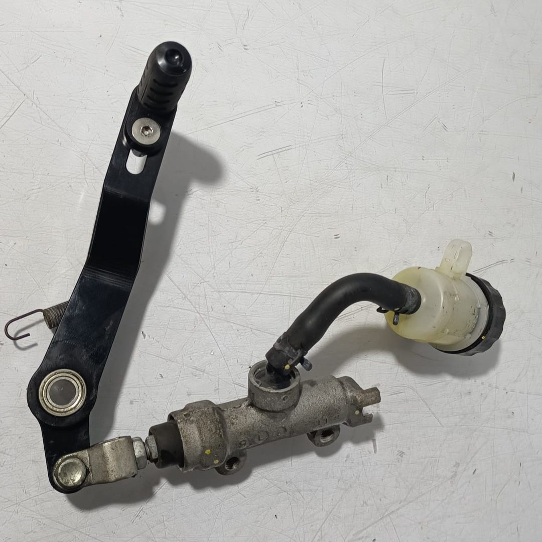 Bomba de freno trasero Kawasaki Z900 2020